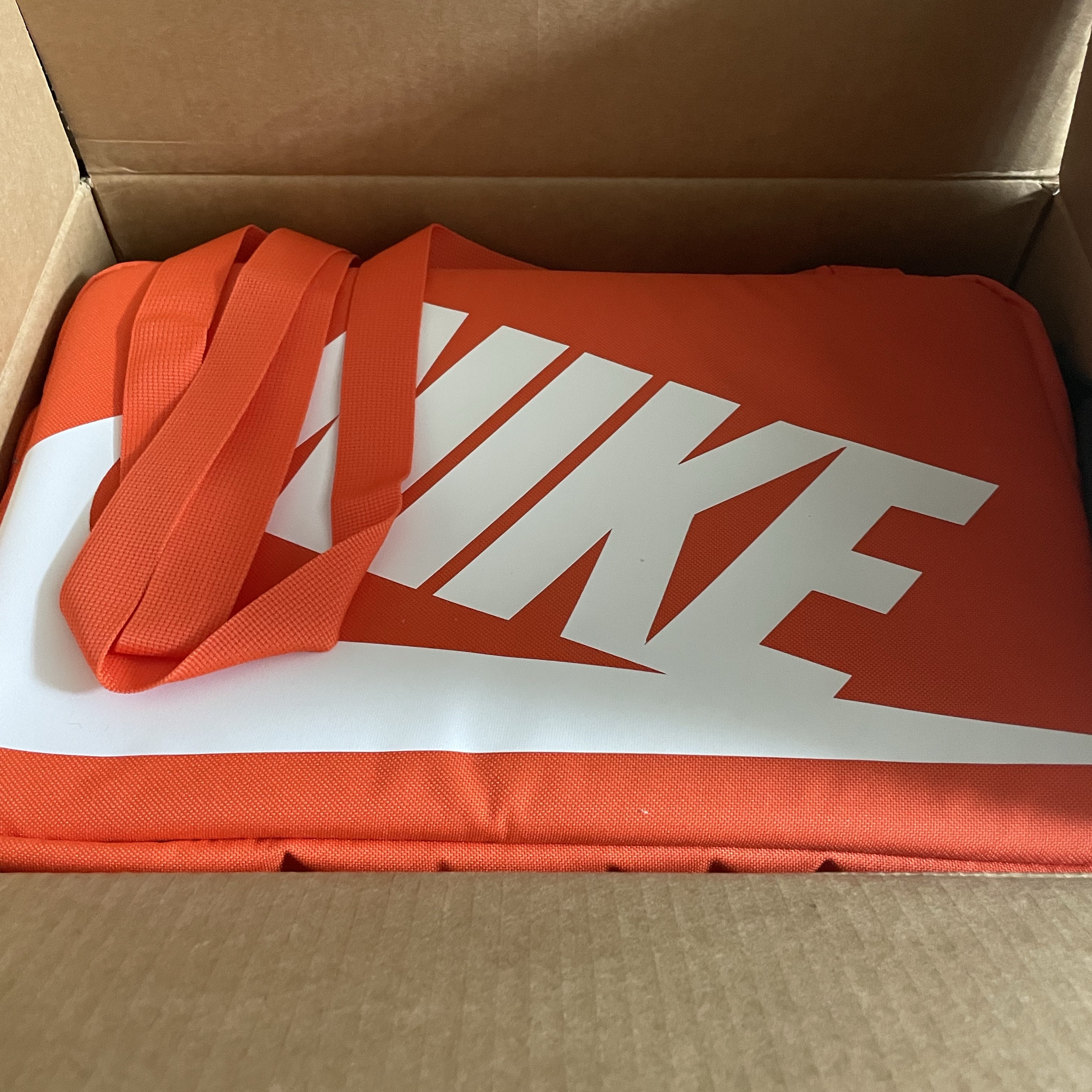 Nike Shoebox Bag 12L Orange White 착용 스타일