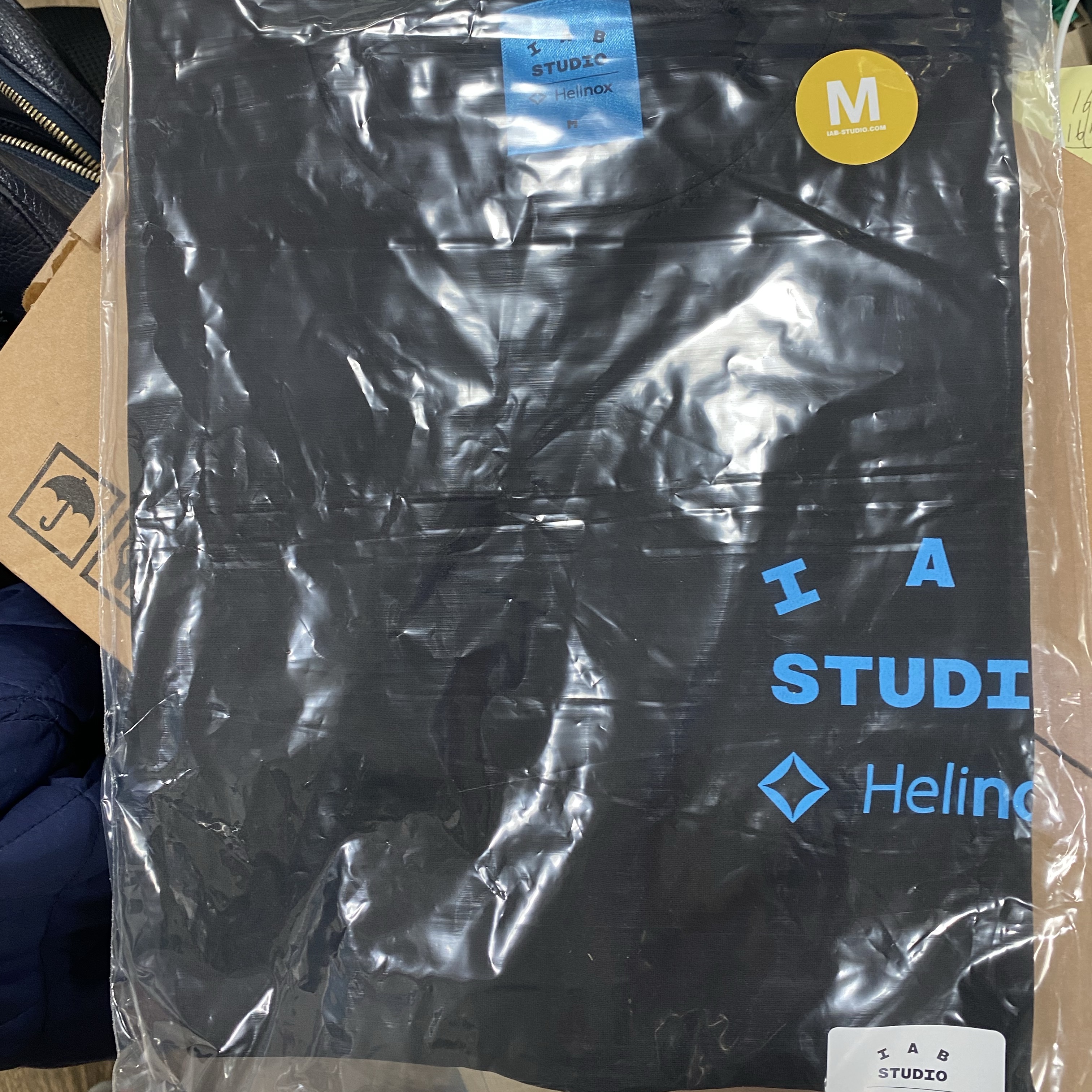 IAB Studio x Helinox T-Shirt Black 착용 스타일