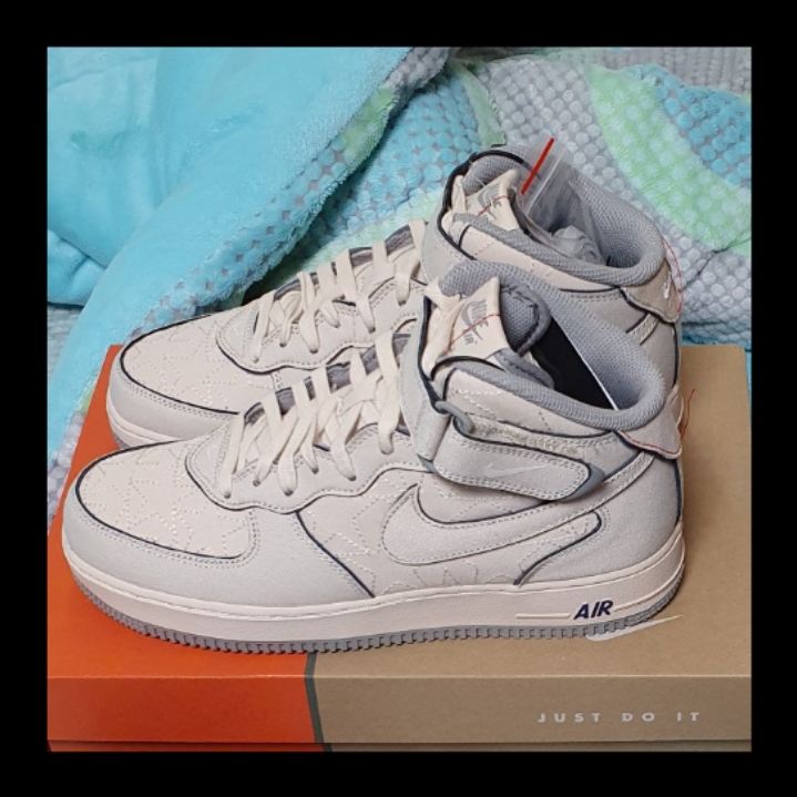Nike Air Force 1 Mid '07 Pearl White 착용 스타일 - 1