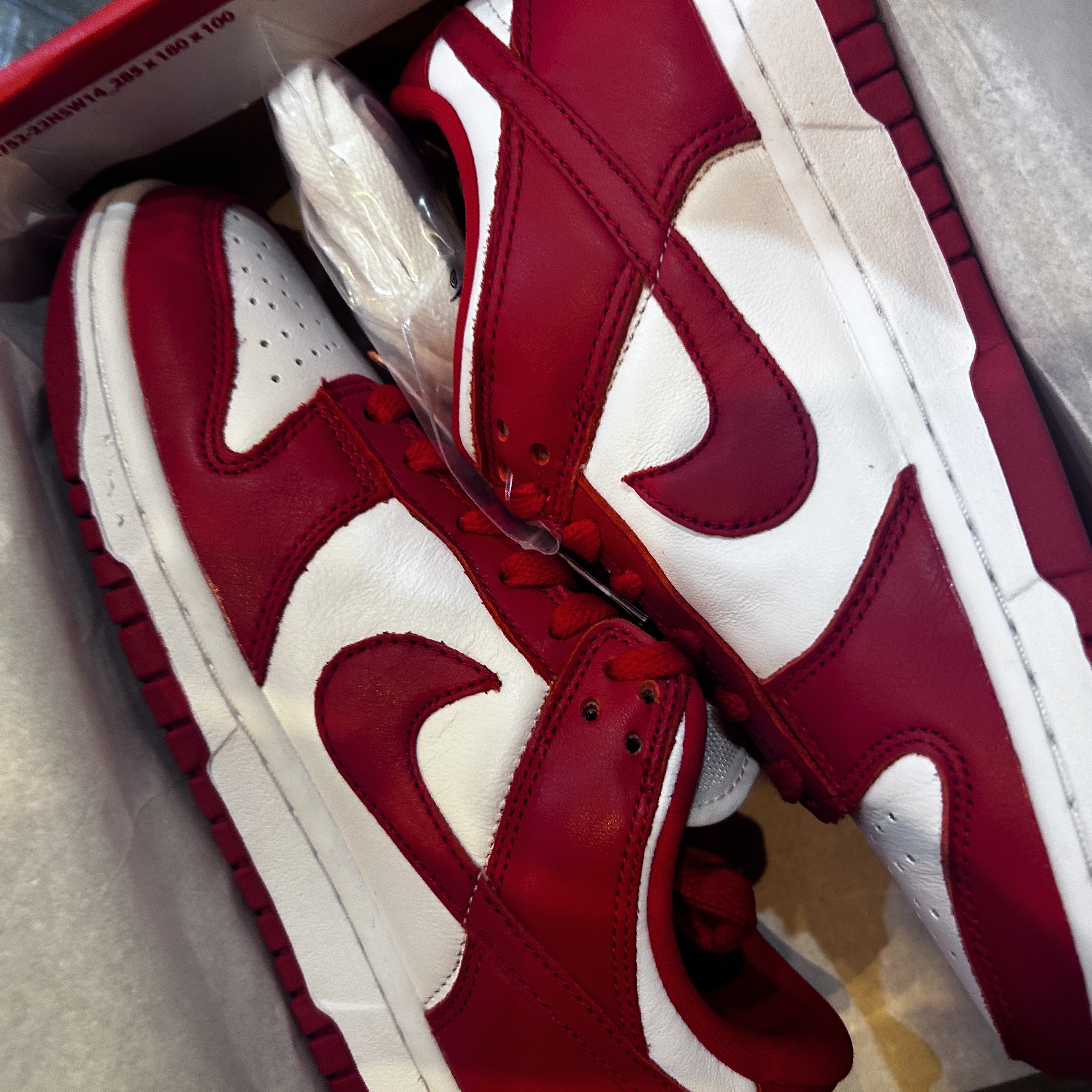 Nike Dunk Low SP White and University Red 2023 착용 스타일