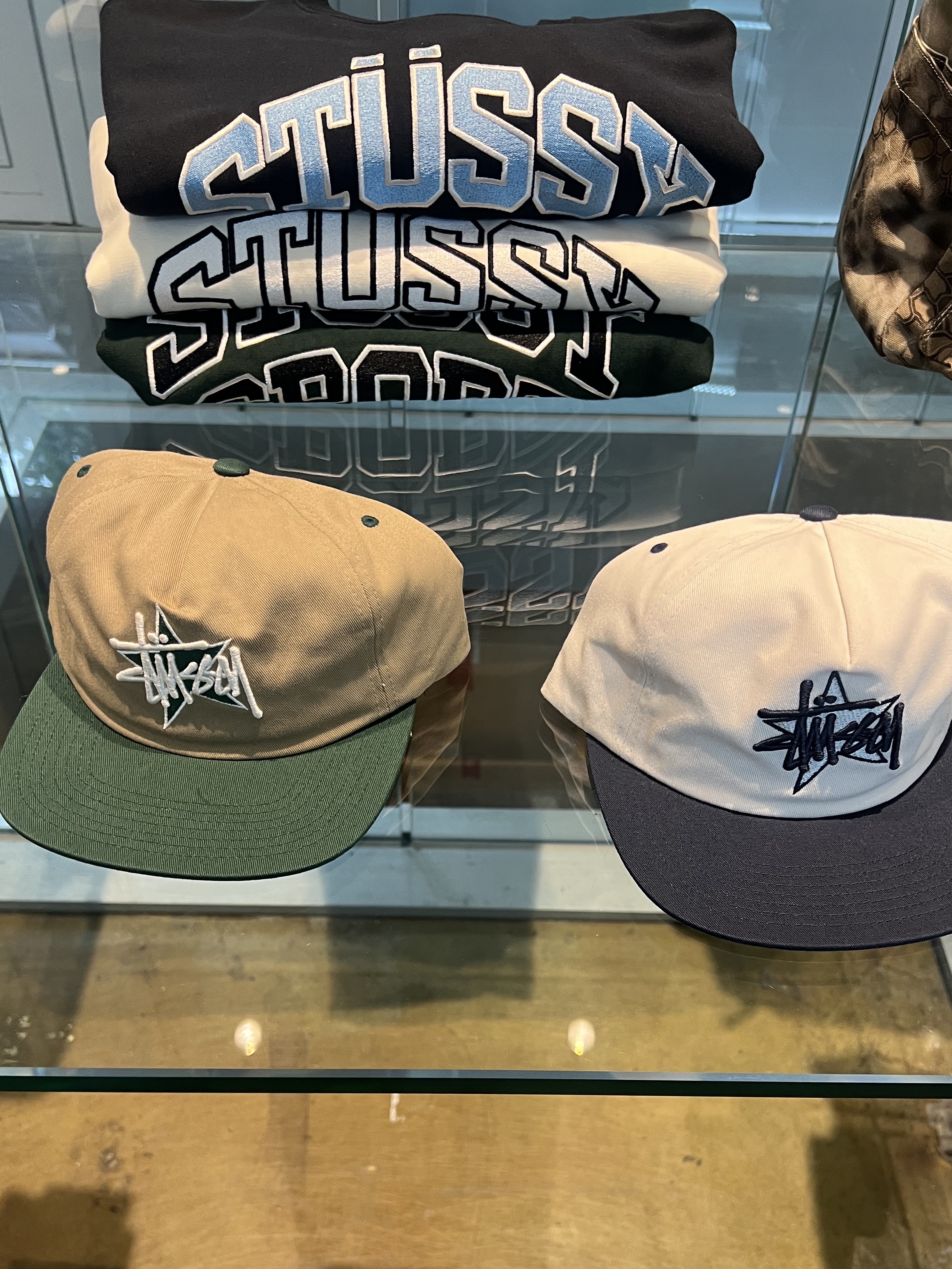 Stussy Brushed Out Stock Skullcap Beanie Black, Stussy Brushed Out Stock Skullcap Beanie Olive 착용 스타일 - 2