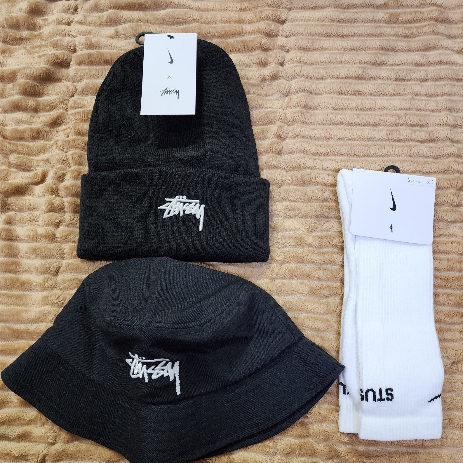 Nike x Stussy NRG Cuffed Beanie Black 착용 스타일