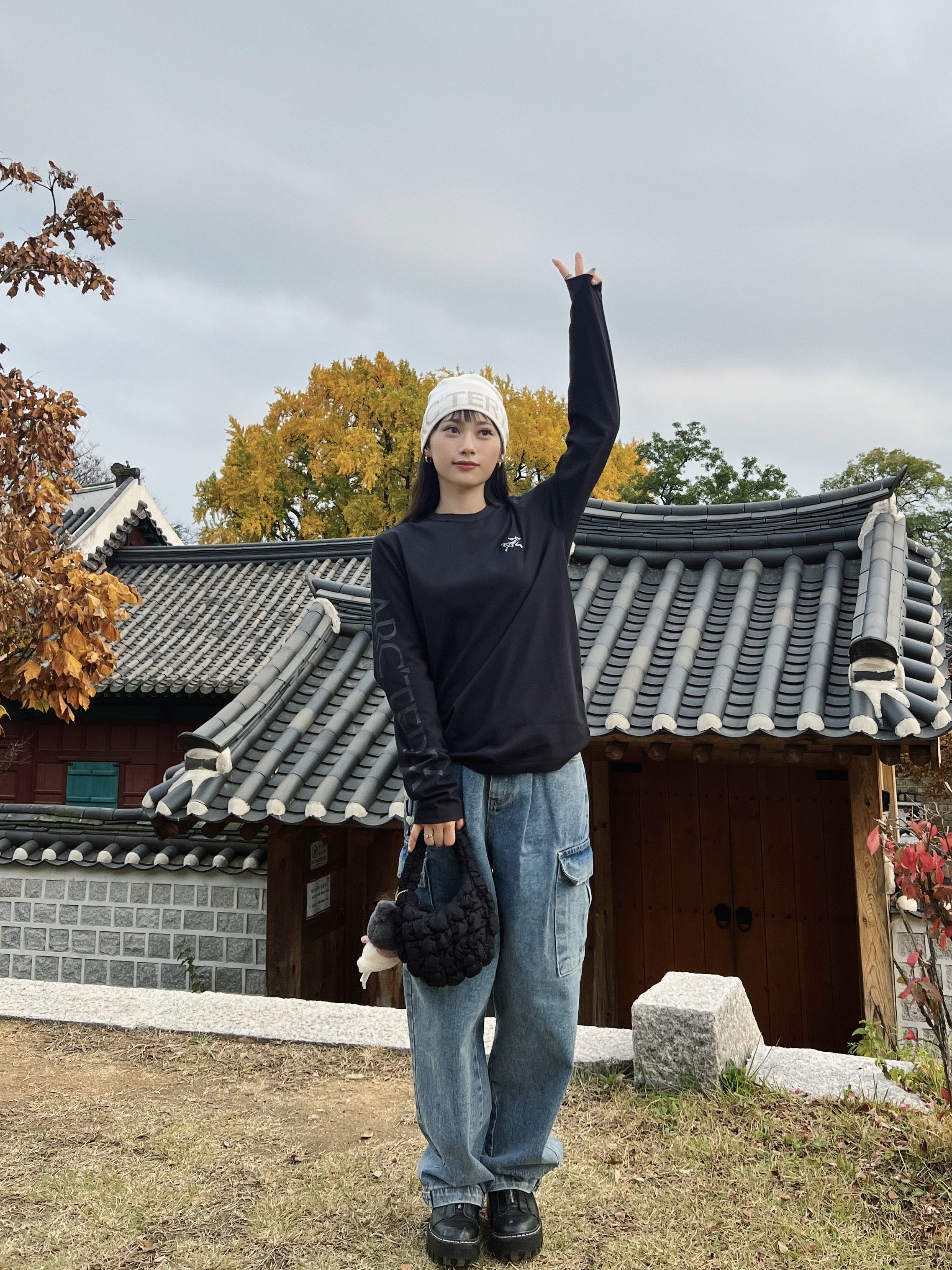 Arc'teryx Word Head Toque Arctic Silk, Arc'teryx Captive Arc'word LS T-Shirt Black 착용 스타일 - 2