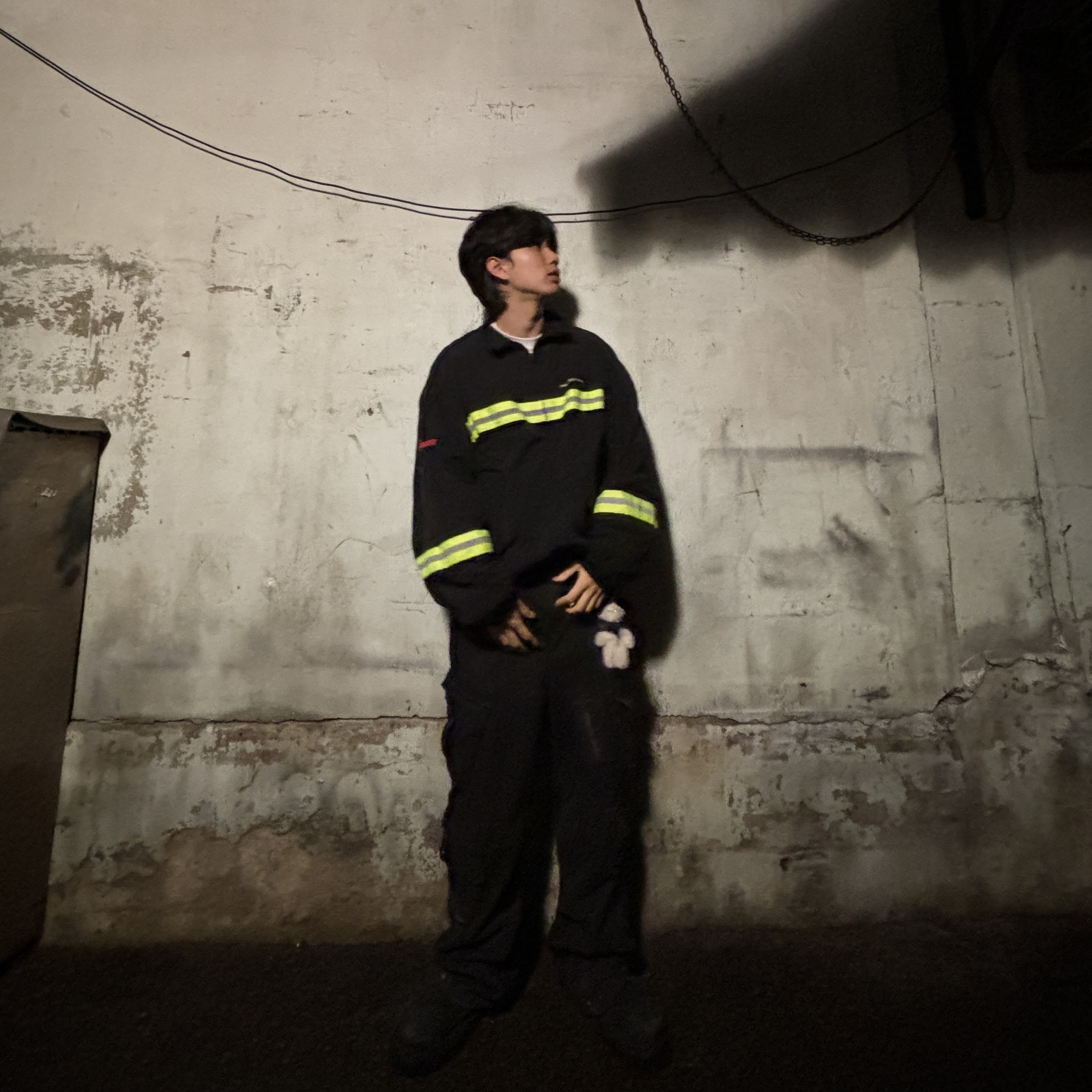 Project G/R Firefighter Track Jacket Black, Balenciaga Combat Strike 20mm Boots Black 착용 스타일 - 2
