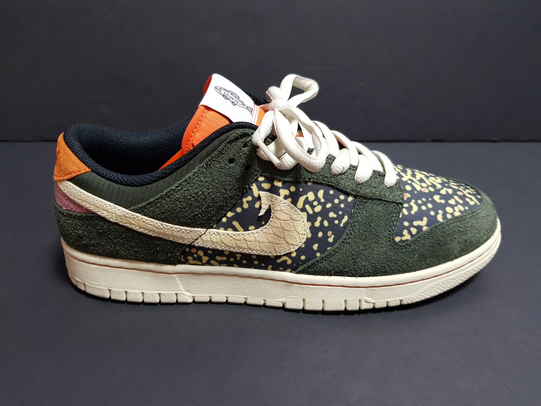 Nike Dunk Low Retro SE Sequoia Alabaster 착용 스타일 - 1