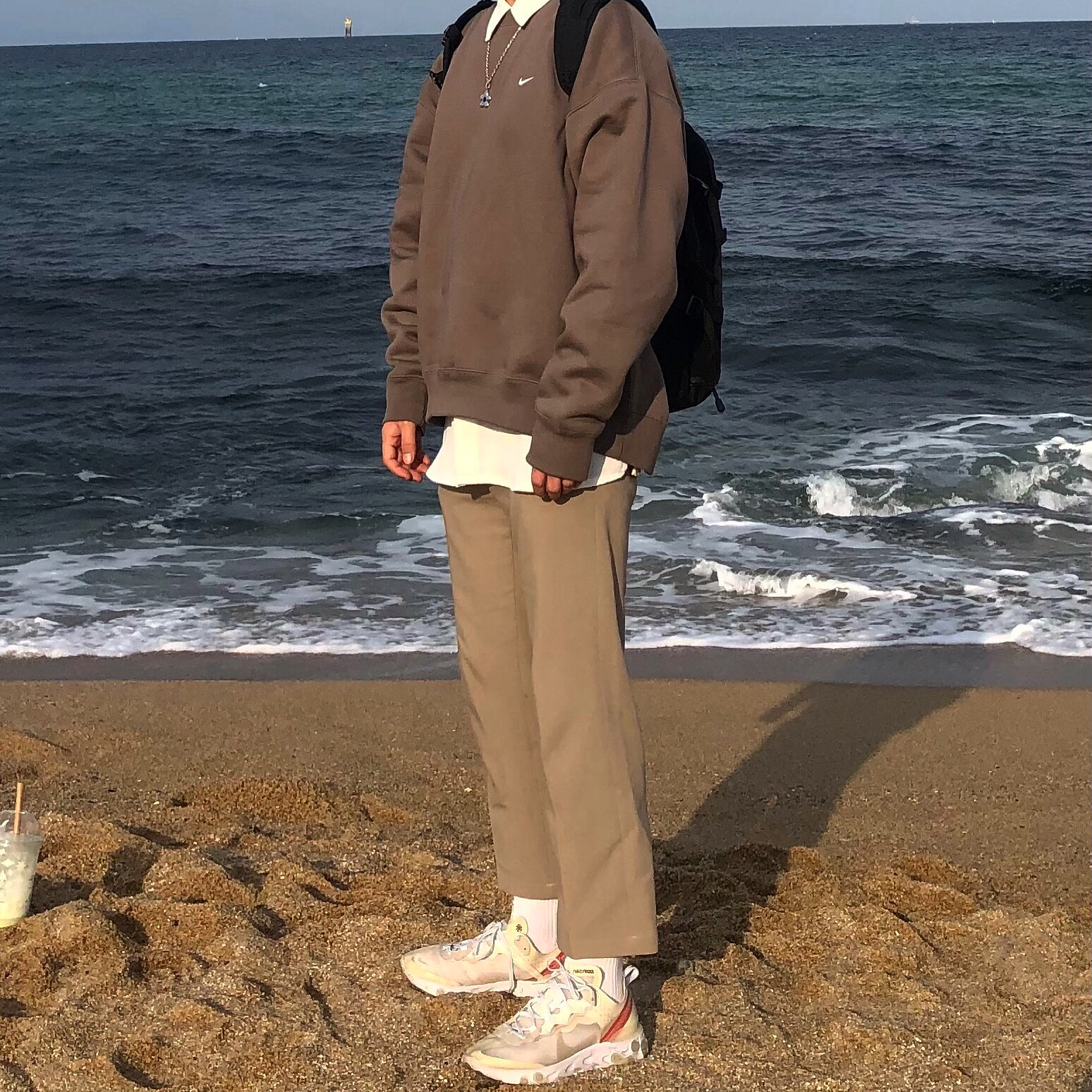 Nike React Element 87 Sail Light Bone, Supreme Backpack Black - 18FW 착용 스타일 - 2