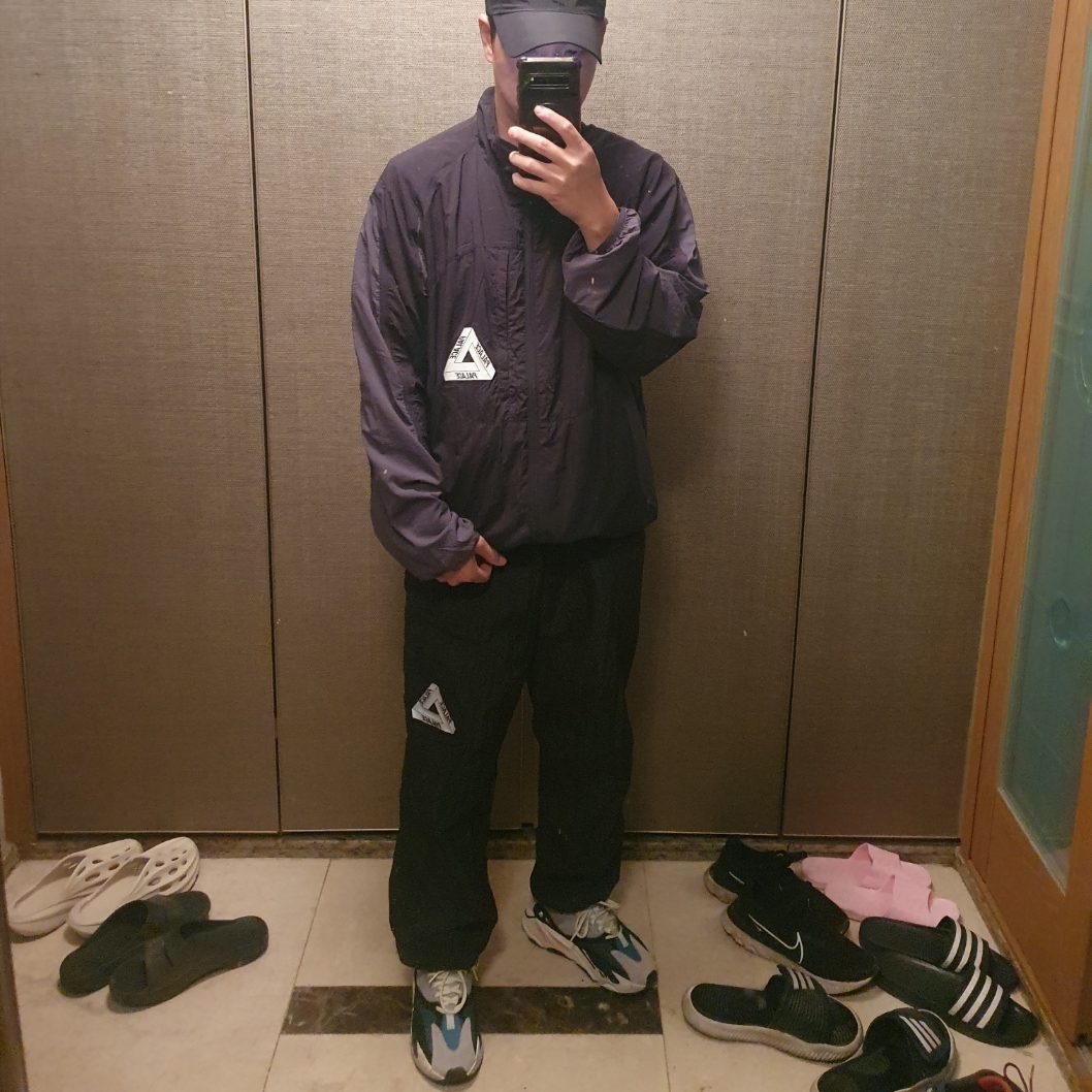 Palace Run It Jacket Black Carbon - 23SS, Palace Y-Ripstop Shell Jogger Black - 23SS 착용 스타일
