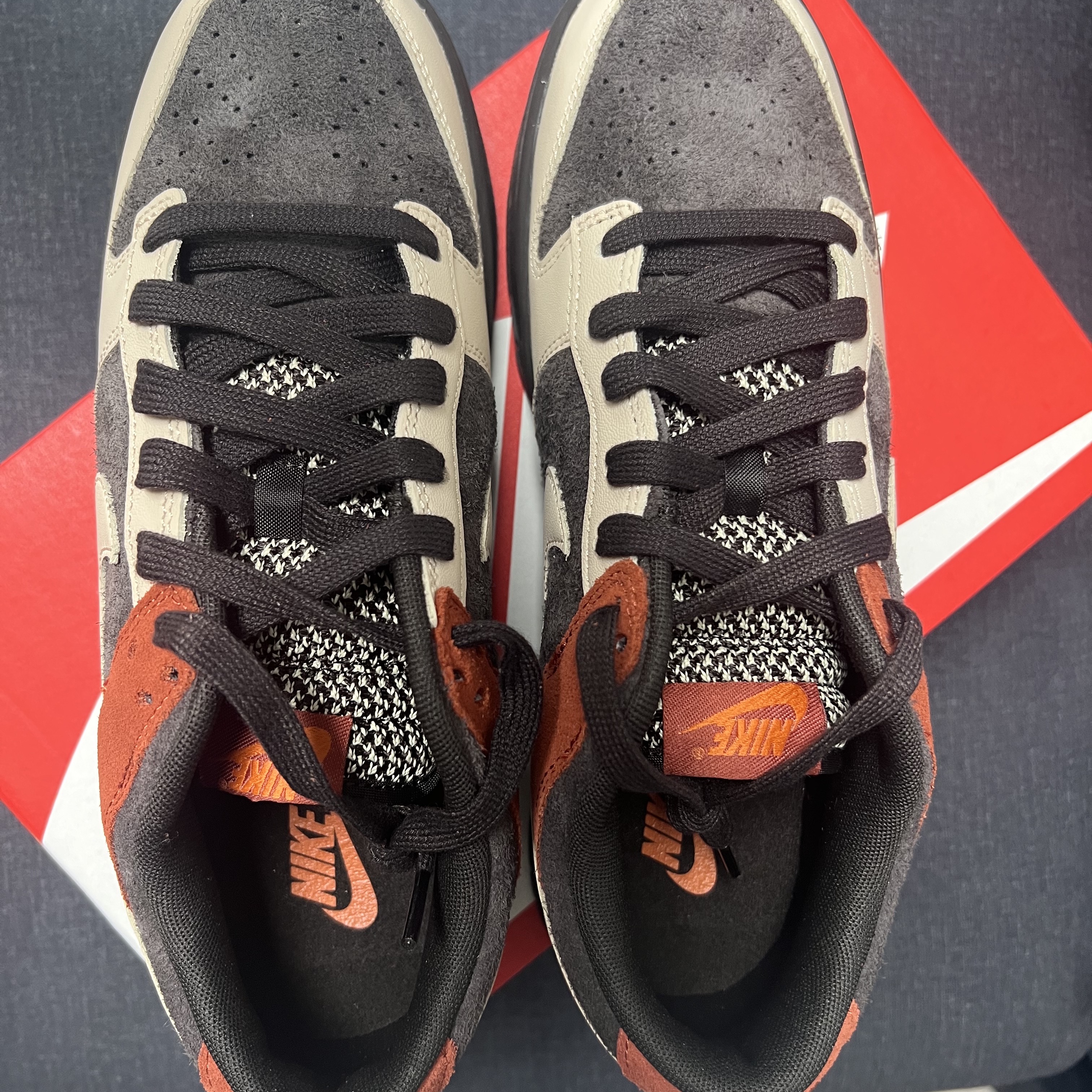 Nike Dunk Low Velvet Brown Sand Drift 착용 스타일 - 1