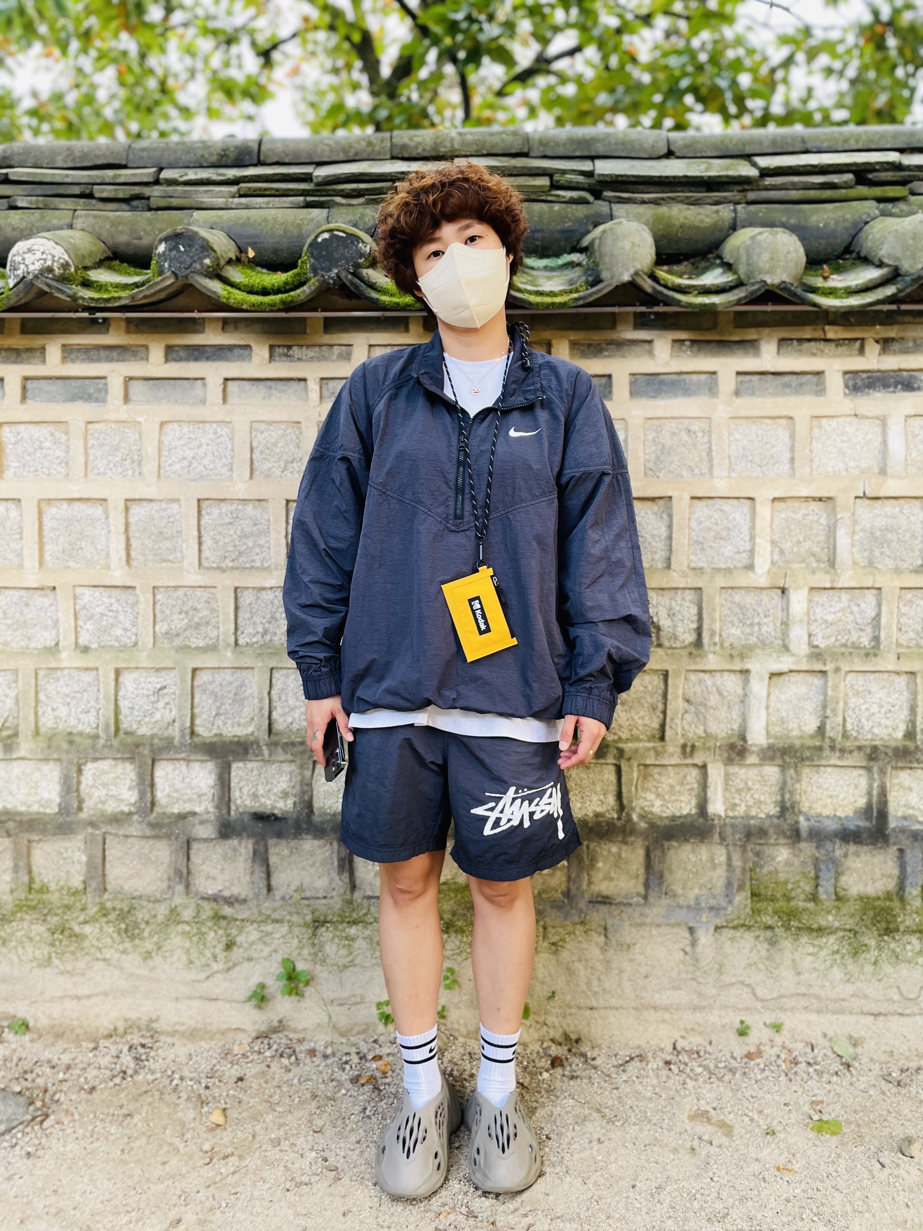 Nike x Stussy Windrunner Jacket Off Noir, Nike x Stussy Water Shorts Off Noir 착용 스타일 - 1