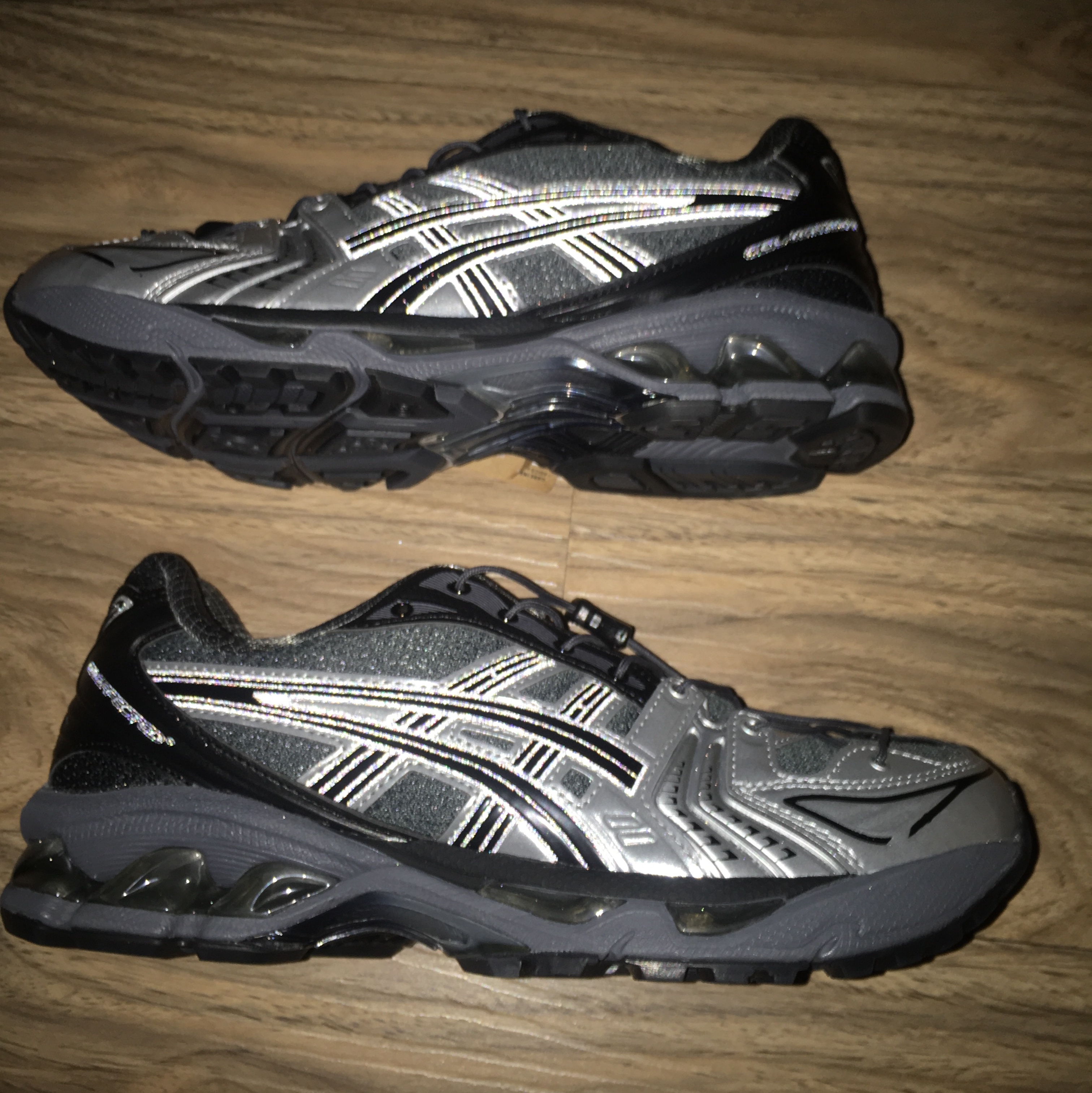 Asics x Unaffected Gel-Kayano 14 Silver Moon 착용 스타일 - 1