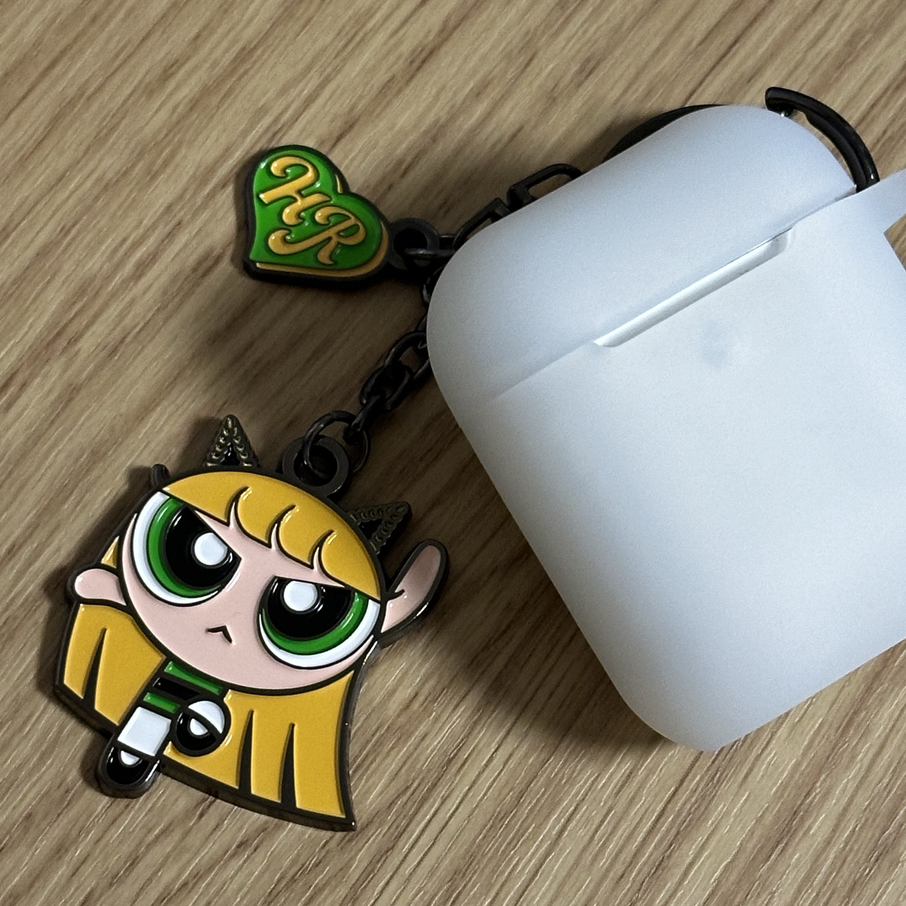NewJeans x The Powerpuff Girls Metal Keyring Haerin 착용 스타일