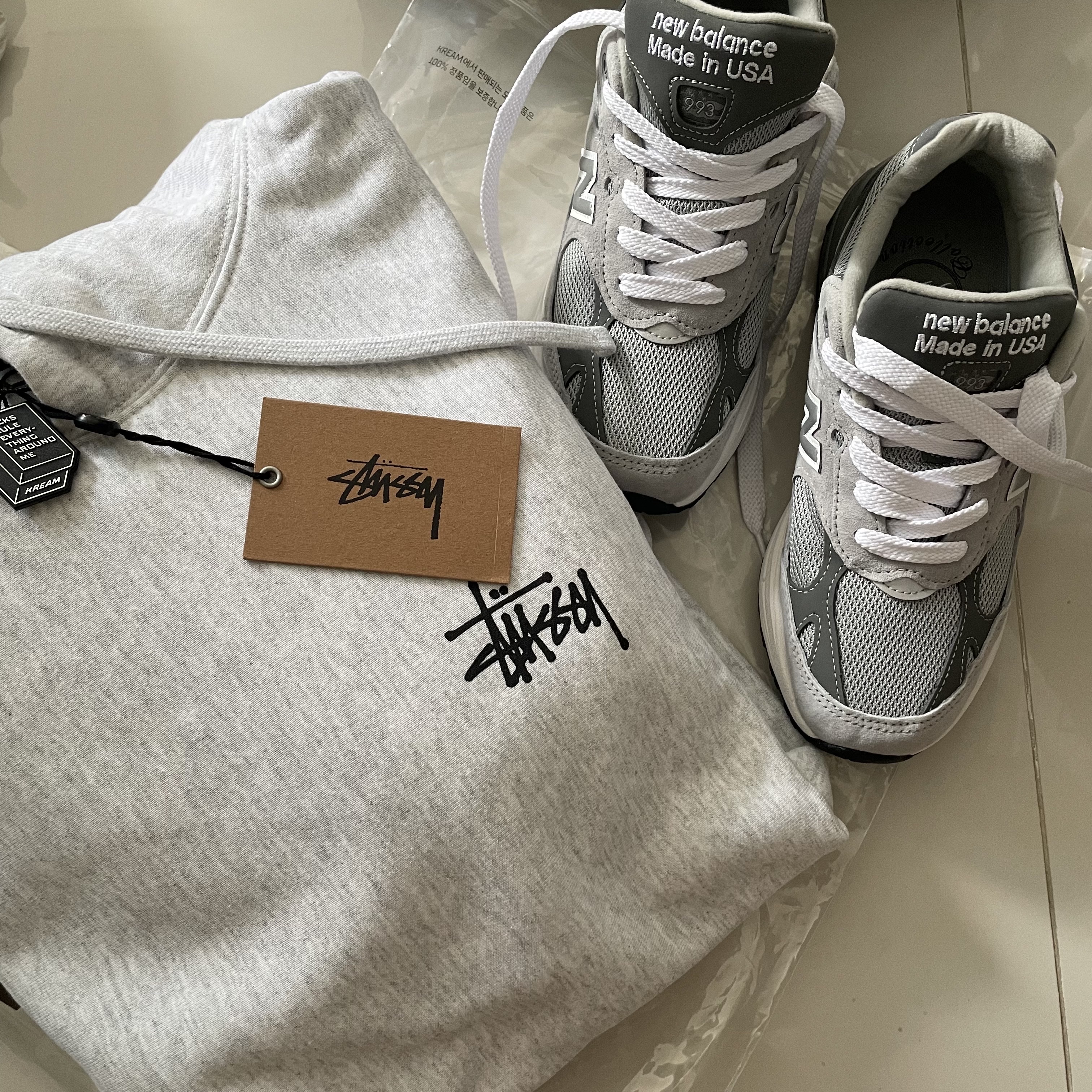 Stussy Basic Stussy Hoodie Ash Heather 2023 착용 스타일