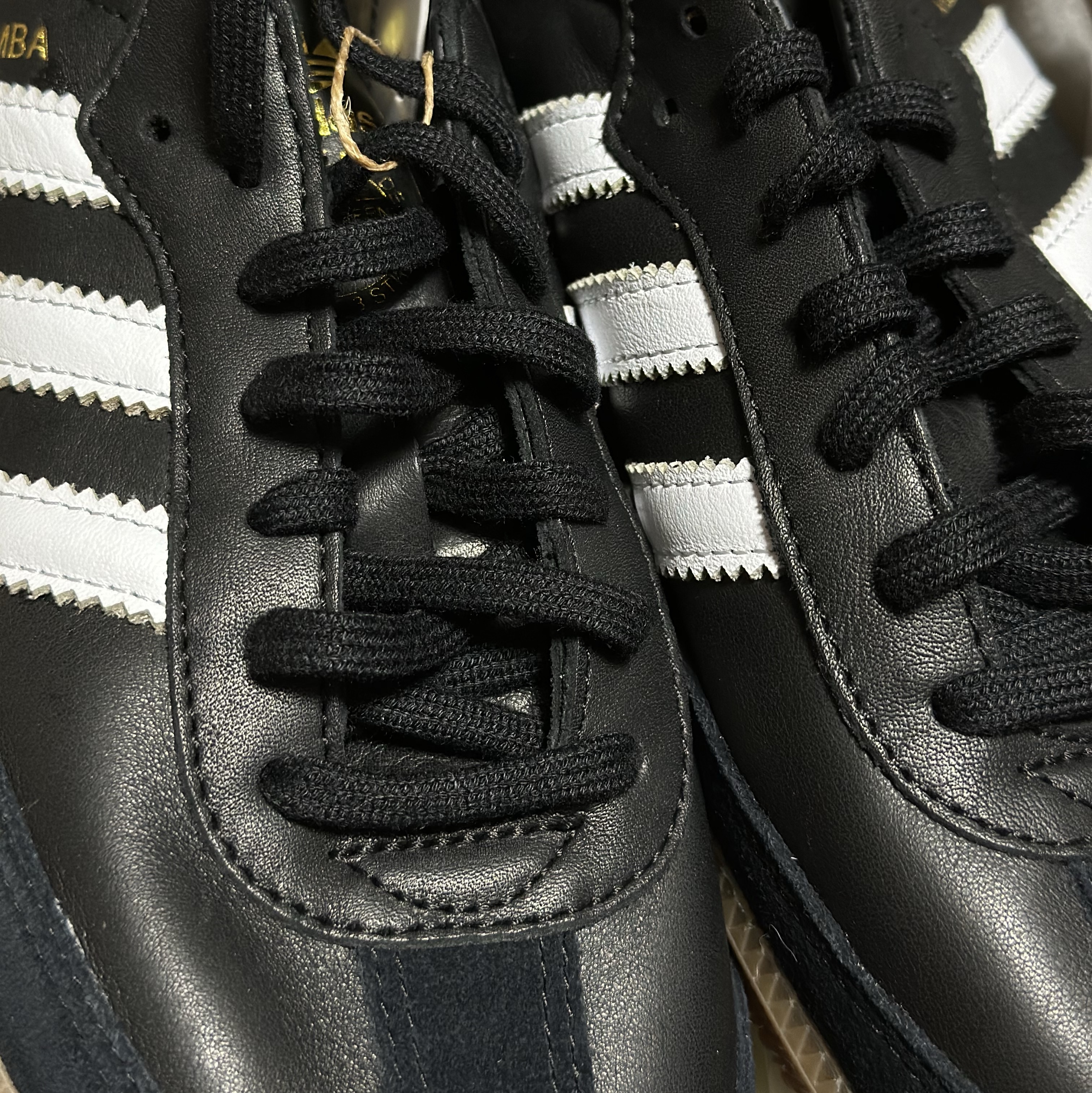 Adidas Samba OG Black White Gum 착용 스타일