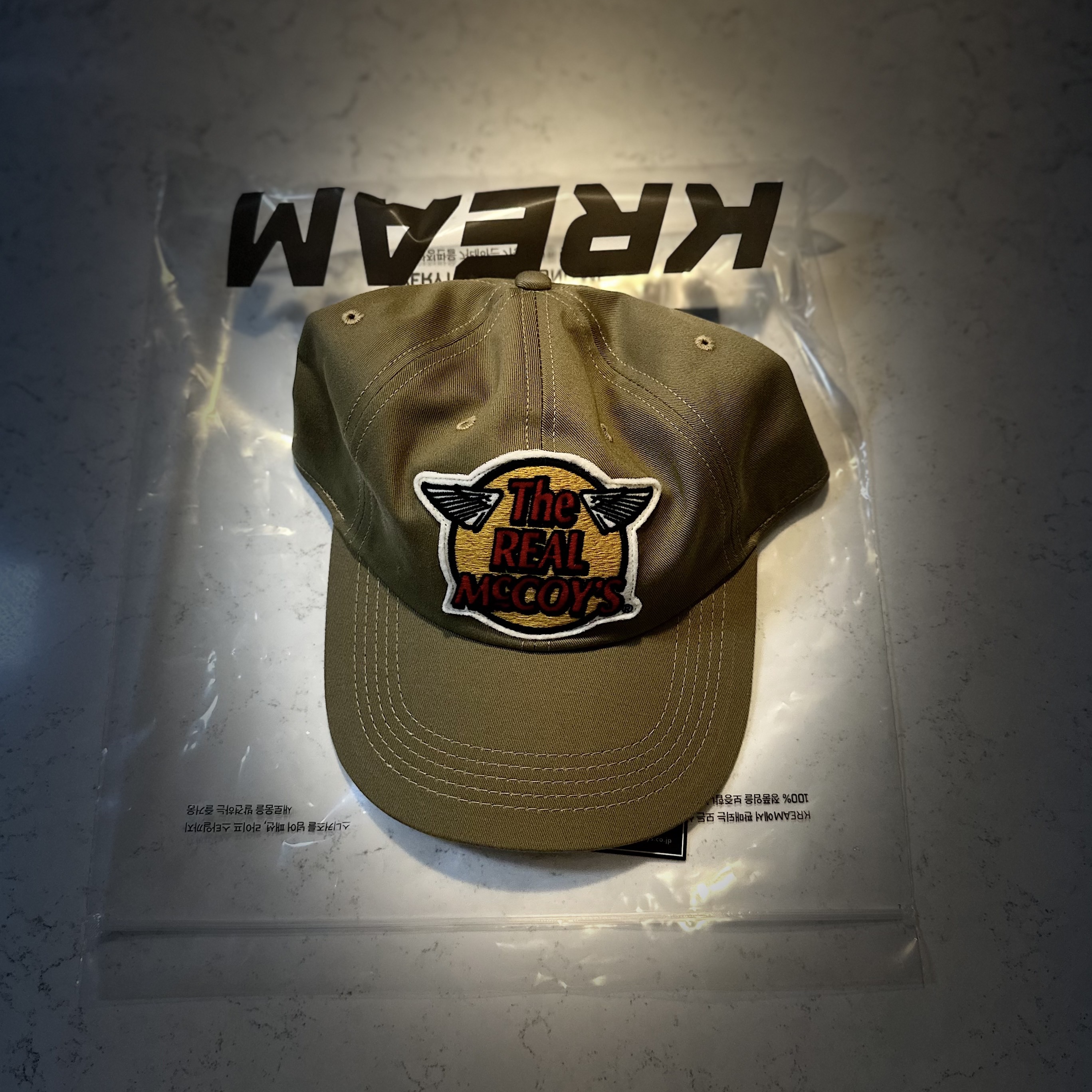 The Real McCoy's Logo Baseball Cap Khaki 착용 스타일 - 2