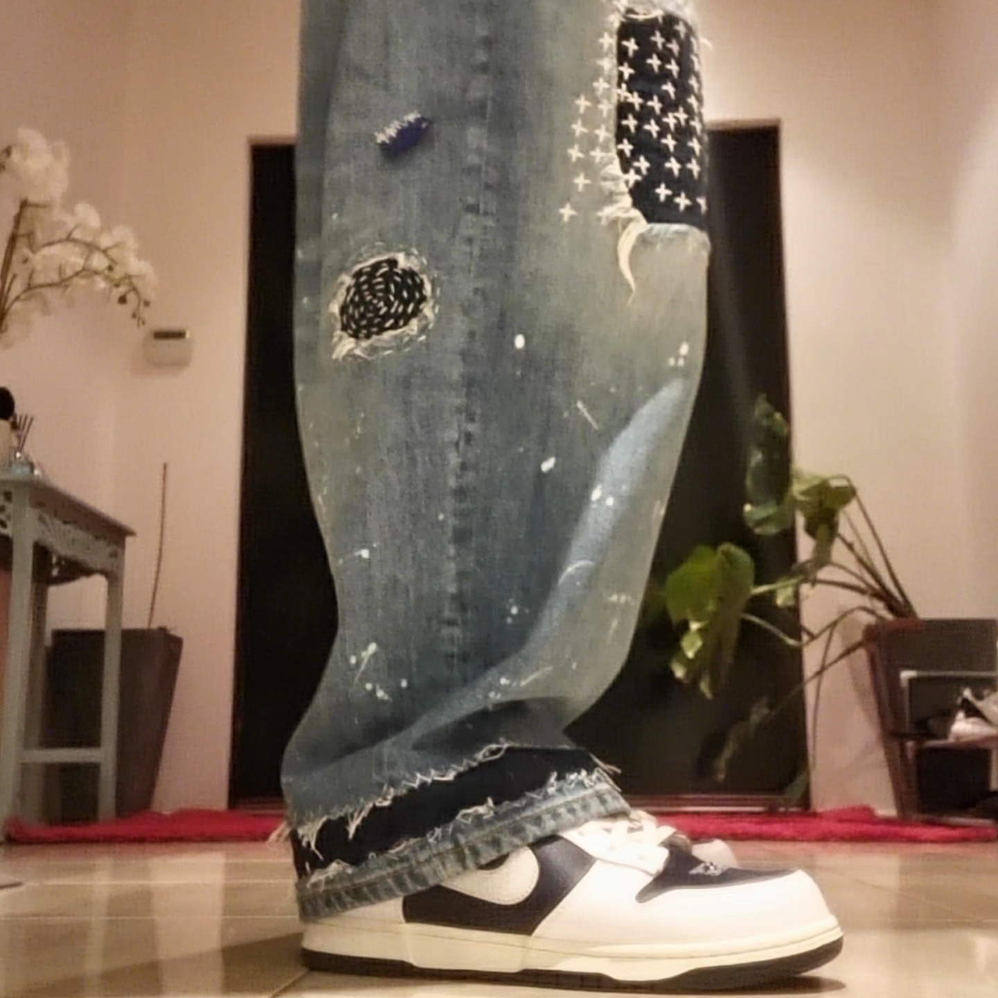 Zara x Ader Error Patchwork Jeans Blue, Stussy x Our Legacy x Denim Tears TTL Varsity Jacket Black 착용 스타일 - 2