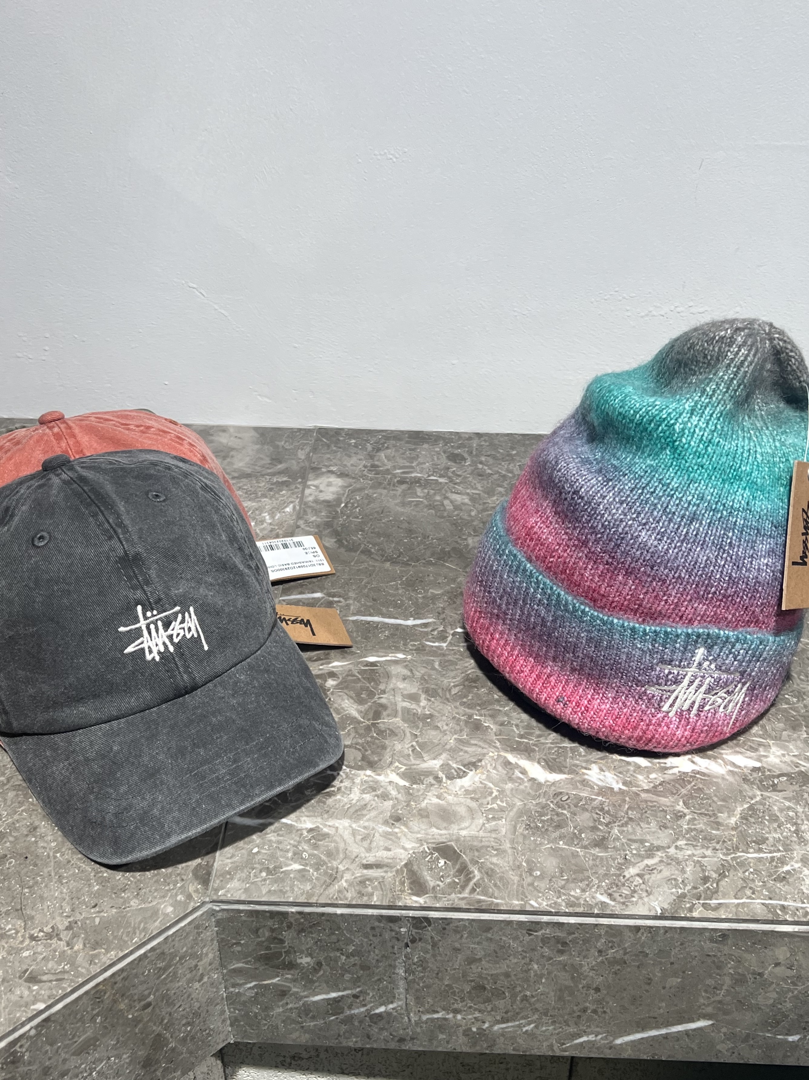 Stussy Brushed Out Stock Skullcap Beanie Black, Stussy Brushed Out Stock Skullcap Beanie Olive 착용 스타일 - 3