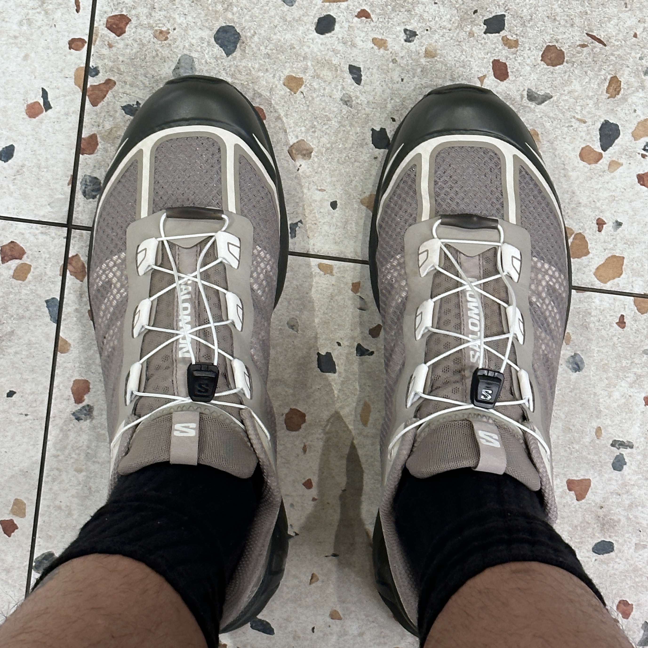 Salomon XT-6 FT Vintage Khaki 착용 스타일