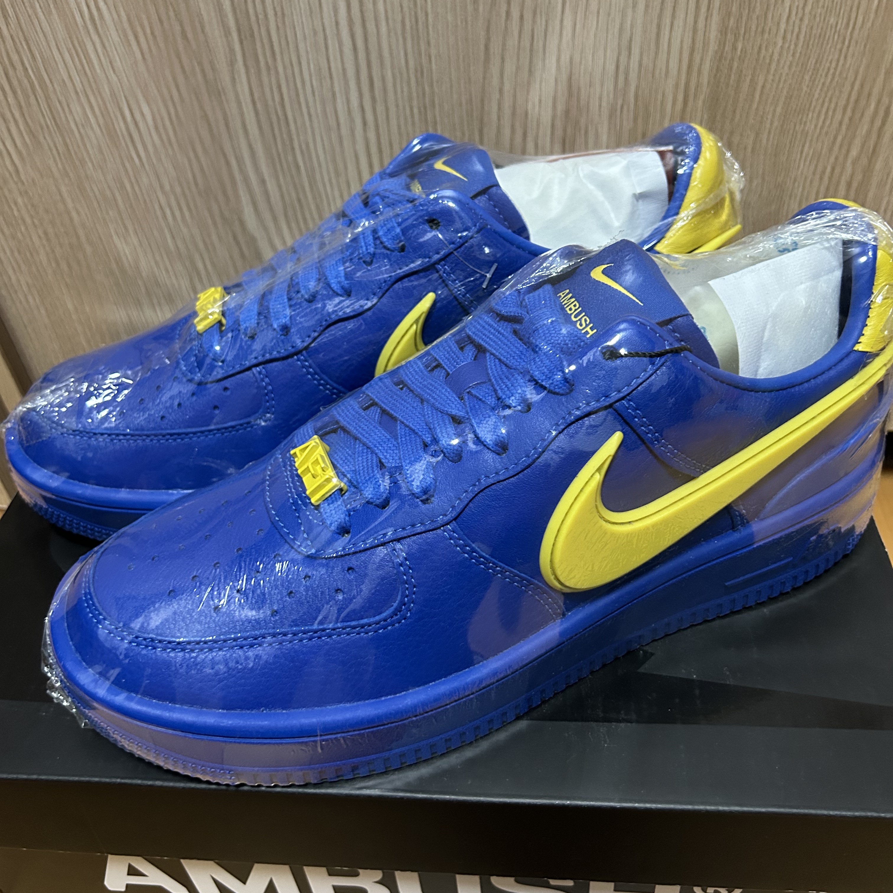 Nike x Ambush Air Force 1 Low SP Game Royal and Vivid Sulfur 착용 스타일