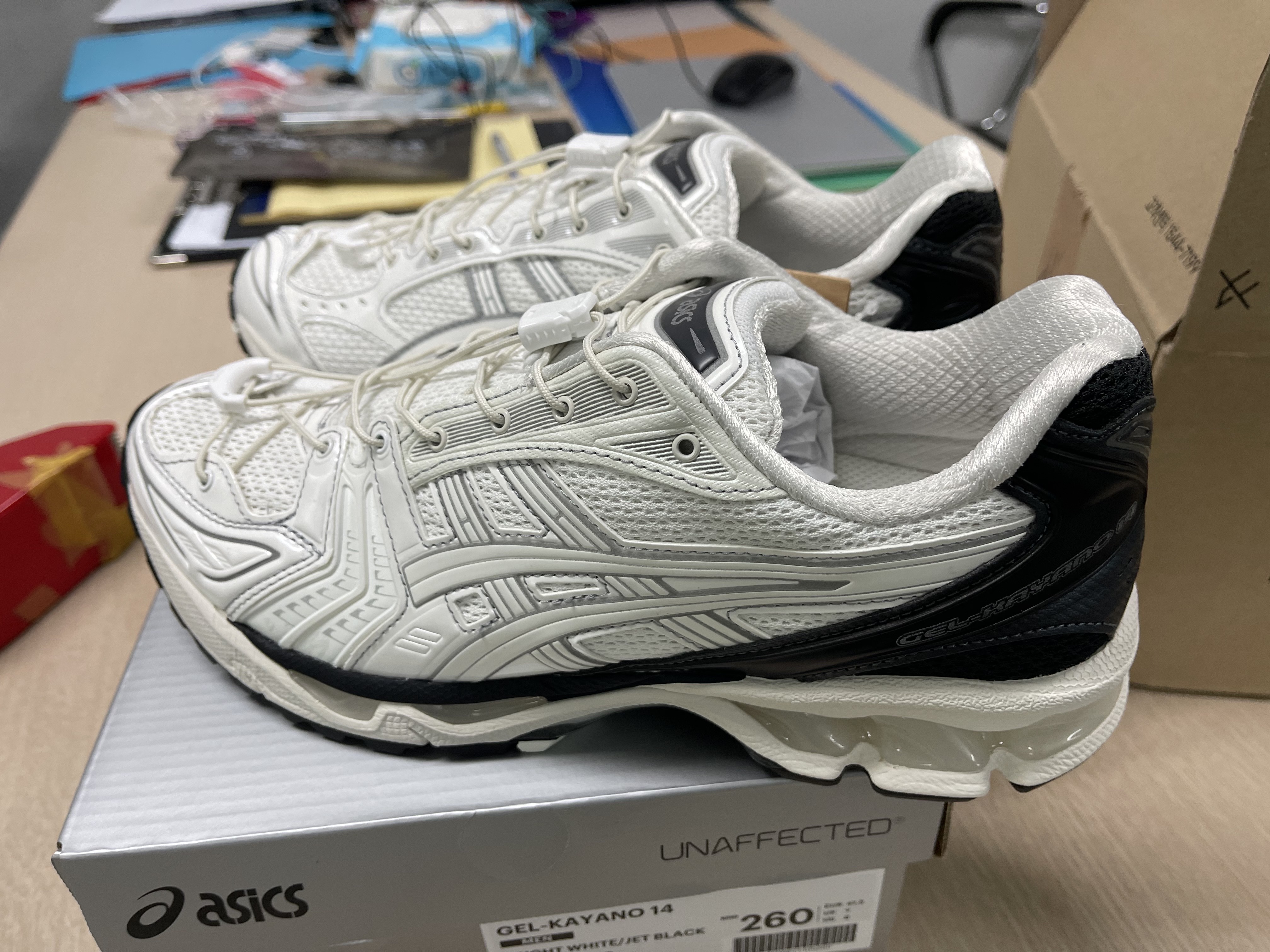 Asics x Unaffected Gel-Kayano 14 Galaxy White 착용 스타일 - 2