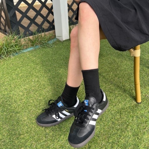 Adidas Samba OG Black White Gum 착용 스타일