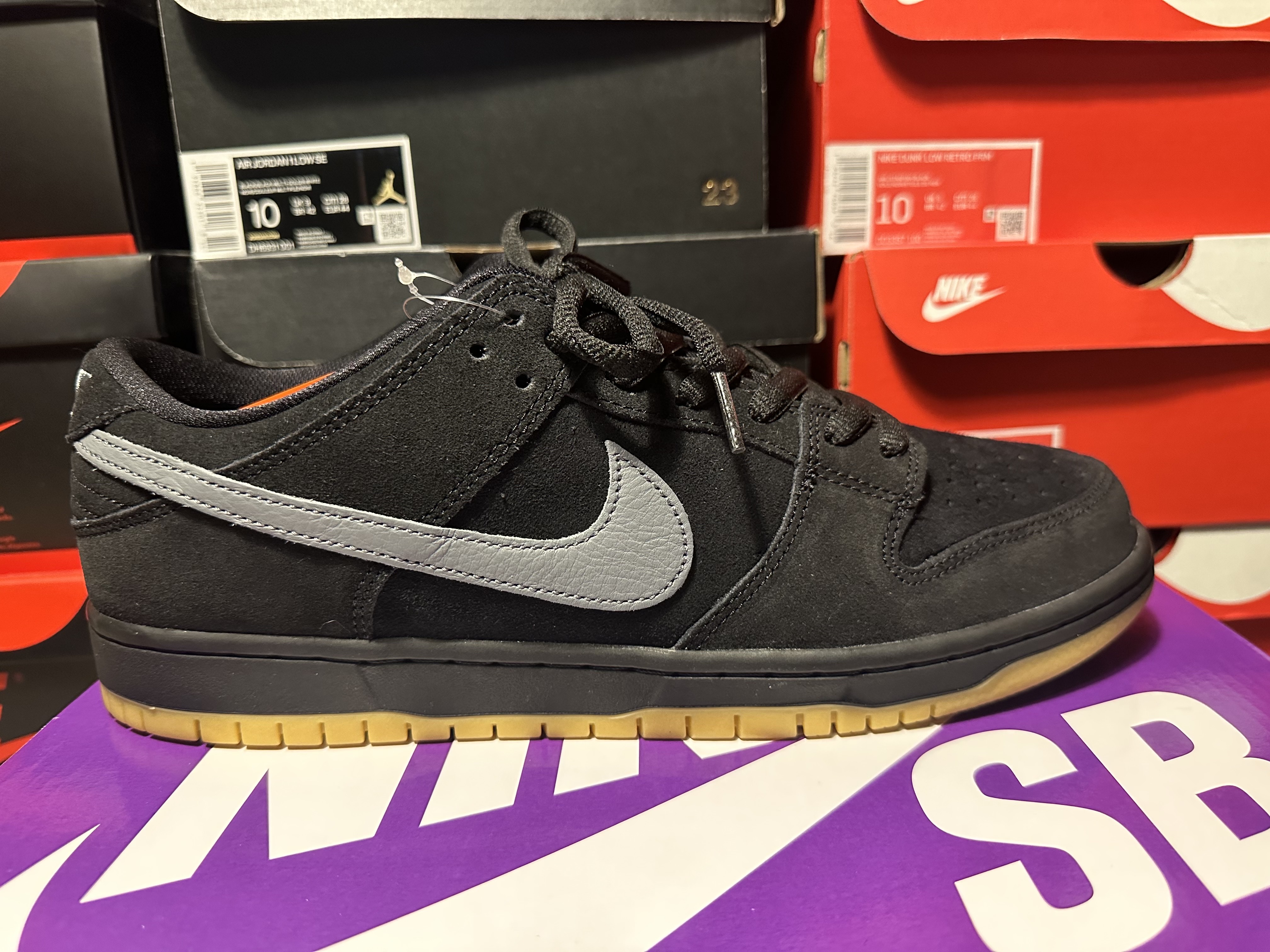 Nike SB Dunk Low Pro Black Cool Grey 착용 스타일 - 5