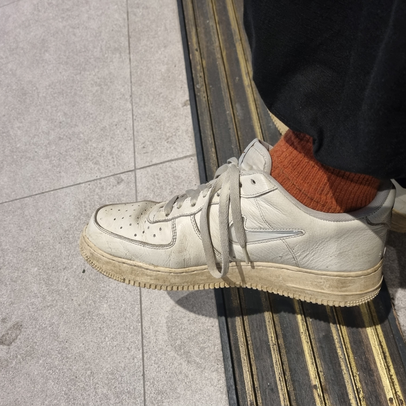 Nike Air Force 1 '07 PRM Vintage Sail 착용 스타일