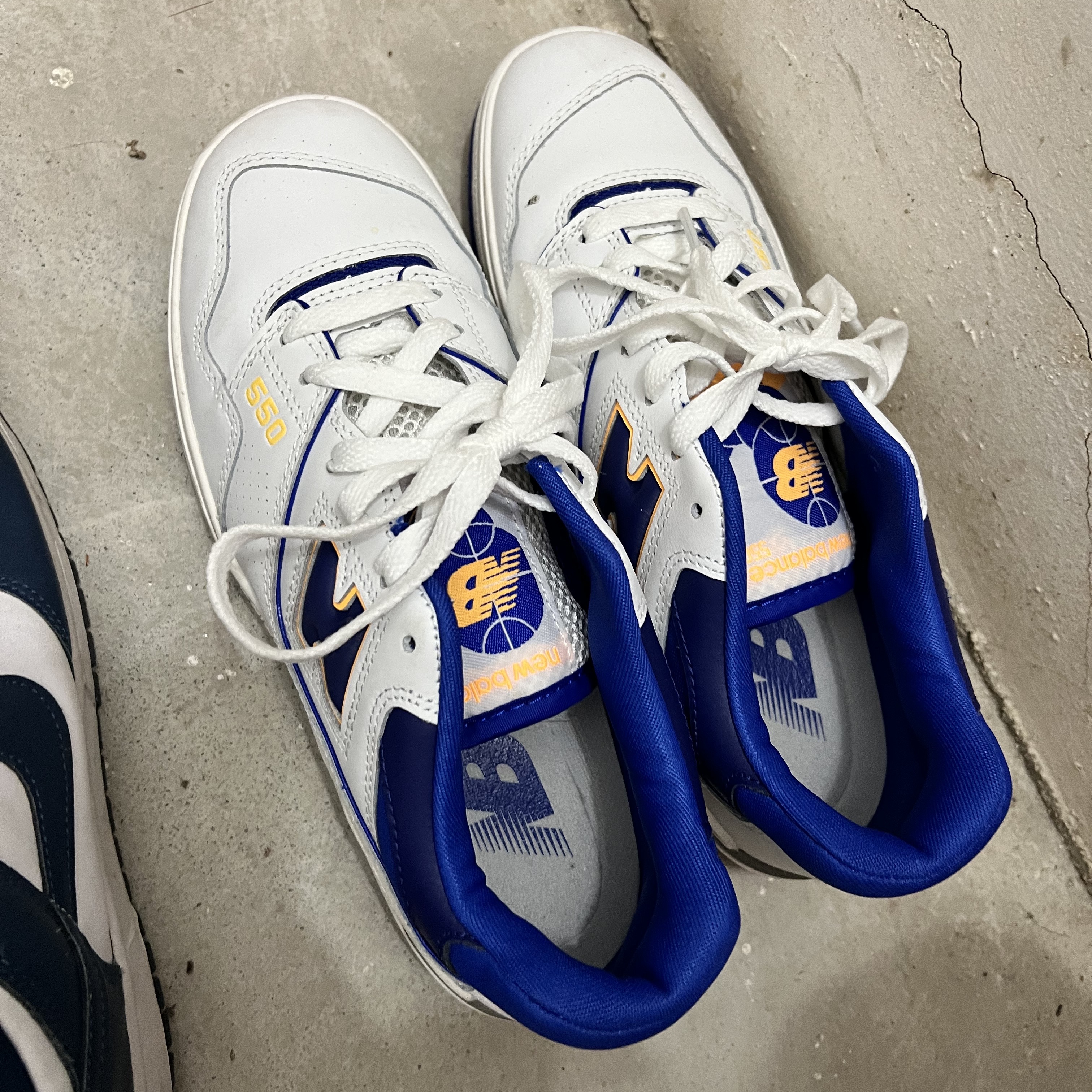 New Balance 550 White Blue - D Standard 착용 스타일