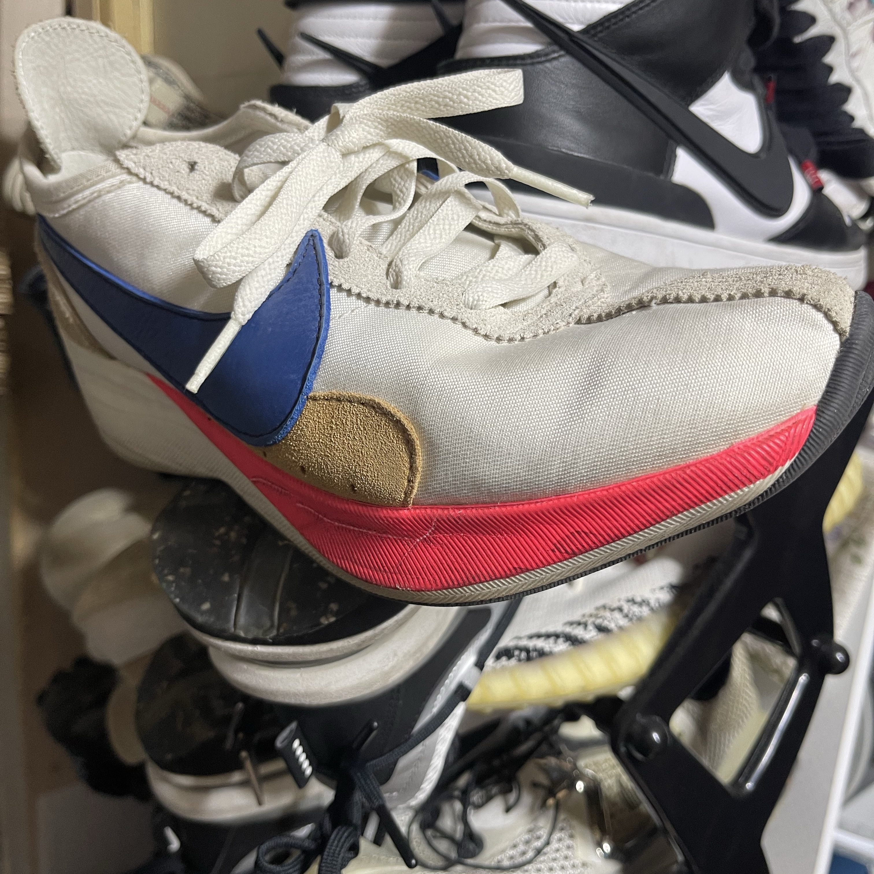 Nike Moon Racer Sail Solar Blue 착용 스타일