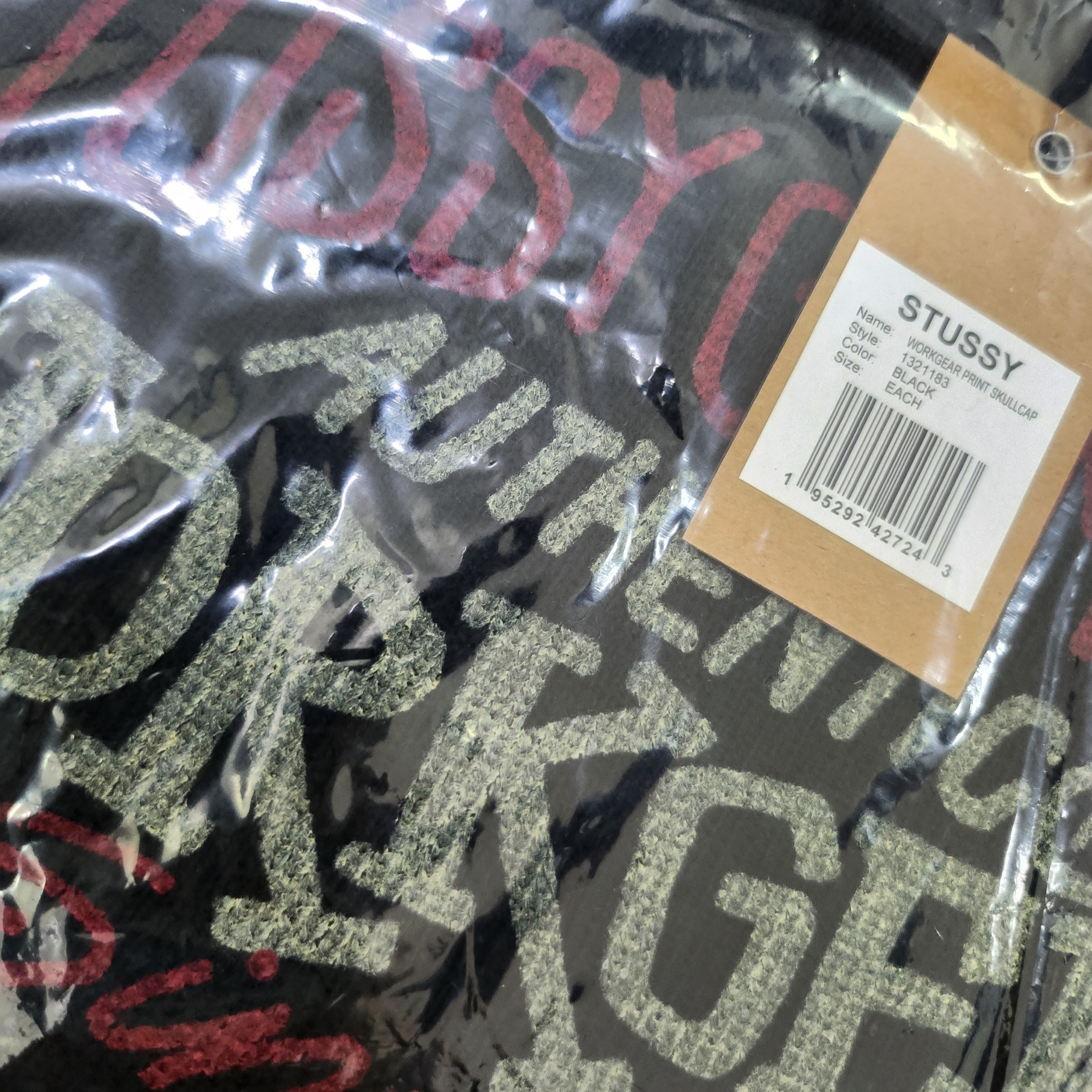 Stussy Workgear Print Skullcap Beanie Black 착용 스타일 - 2