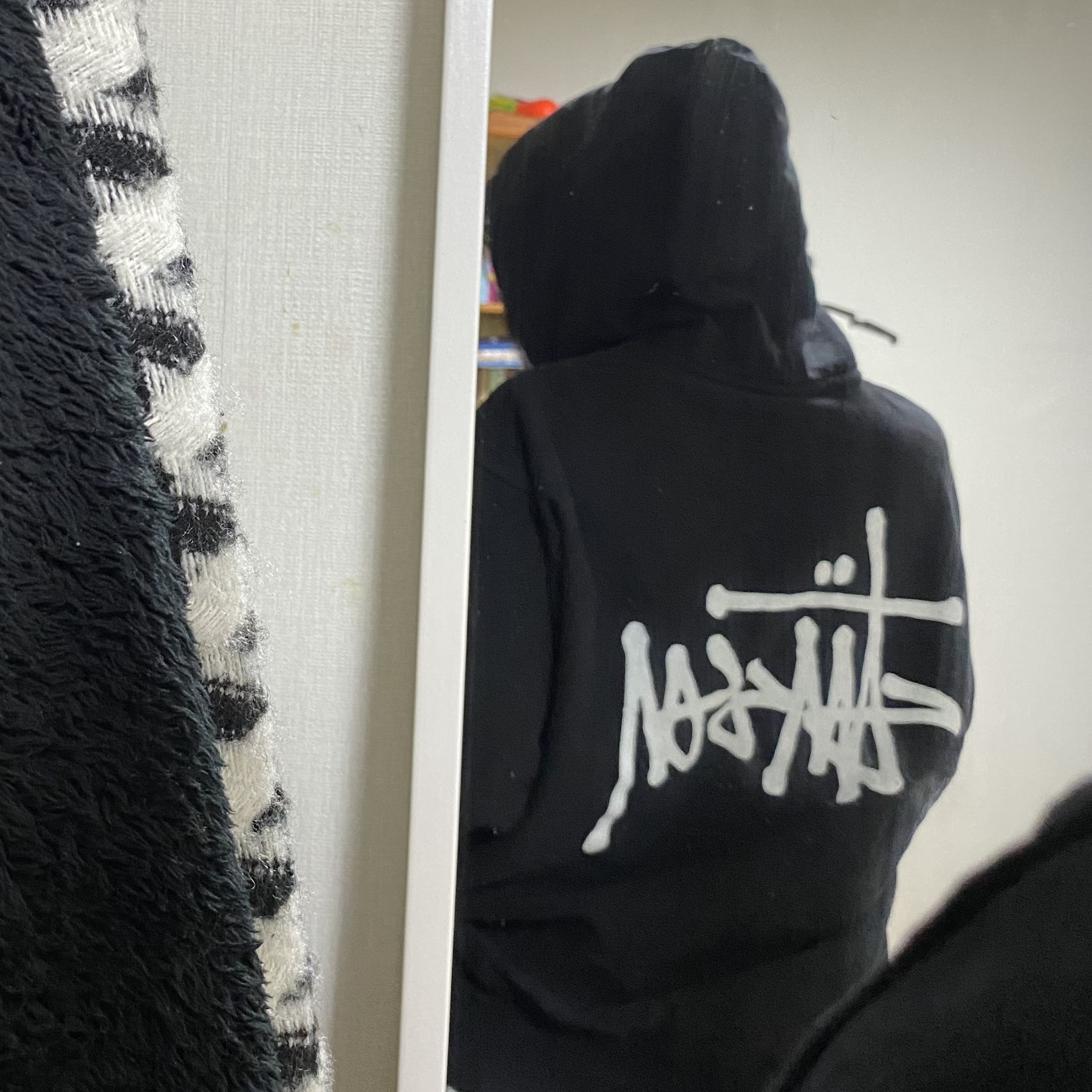 Stussy Basic Stussy Pigment Dyed Hoodie Black 착용 스타일 - 2