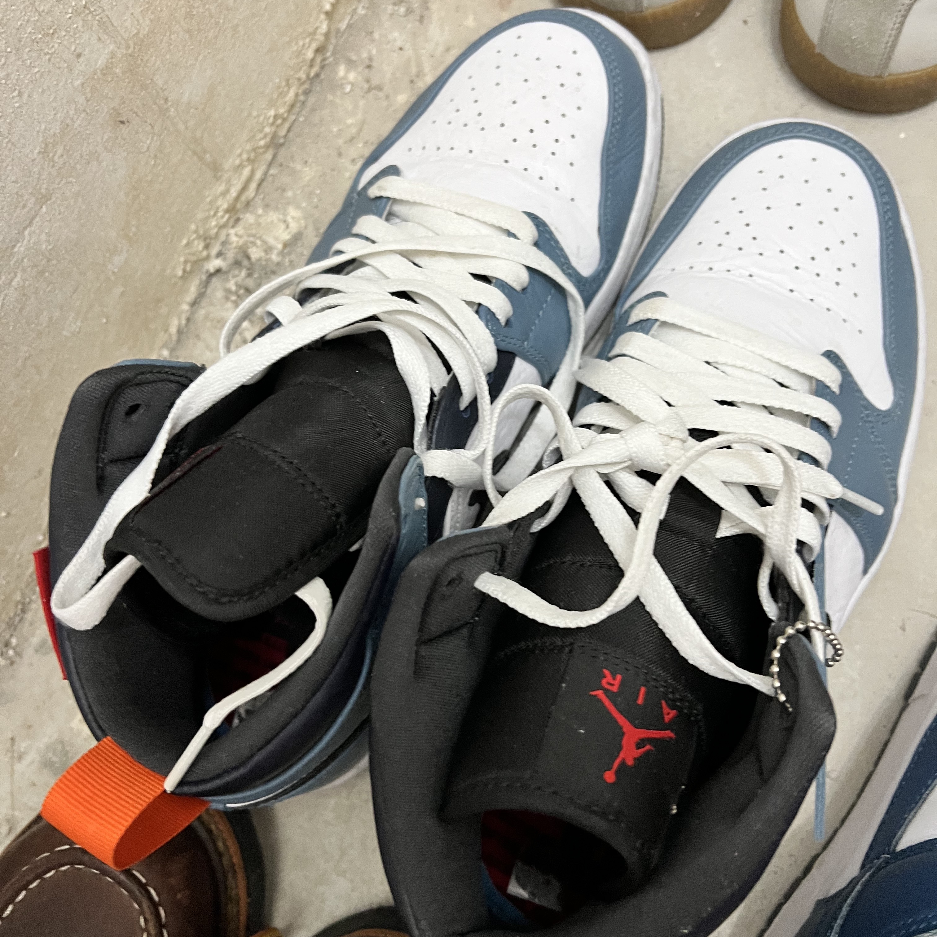 Jordan 1 x Facetasm Mid SE Fearless 착용 스타일