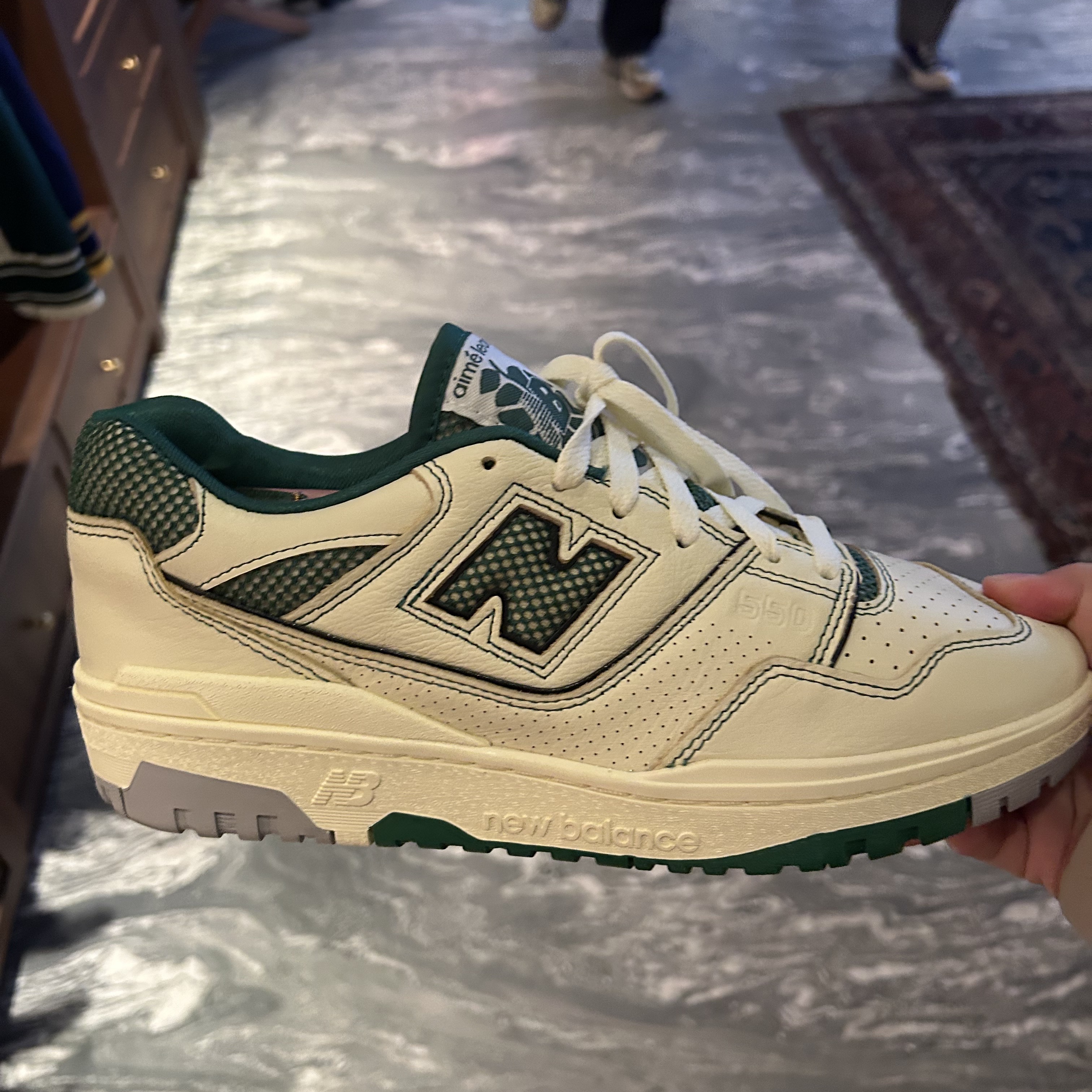 New Balance x Aime Leon Dore 550 Dawn Glow Classic Pine 착용 스타일 - 4