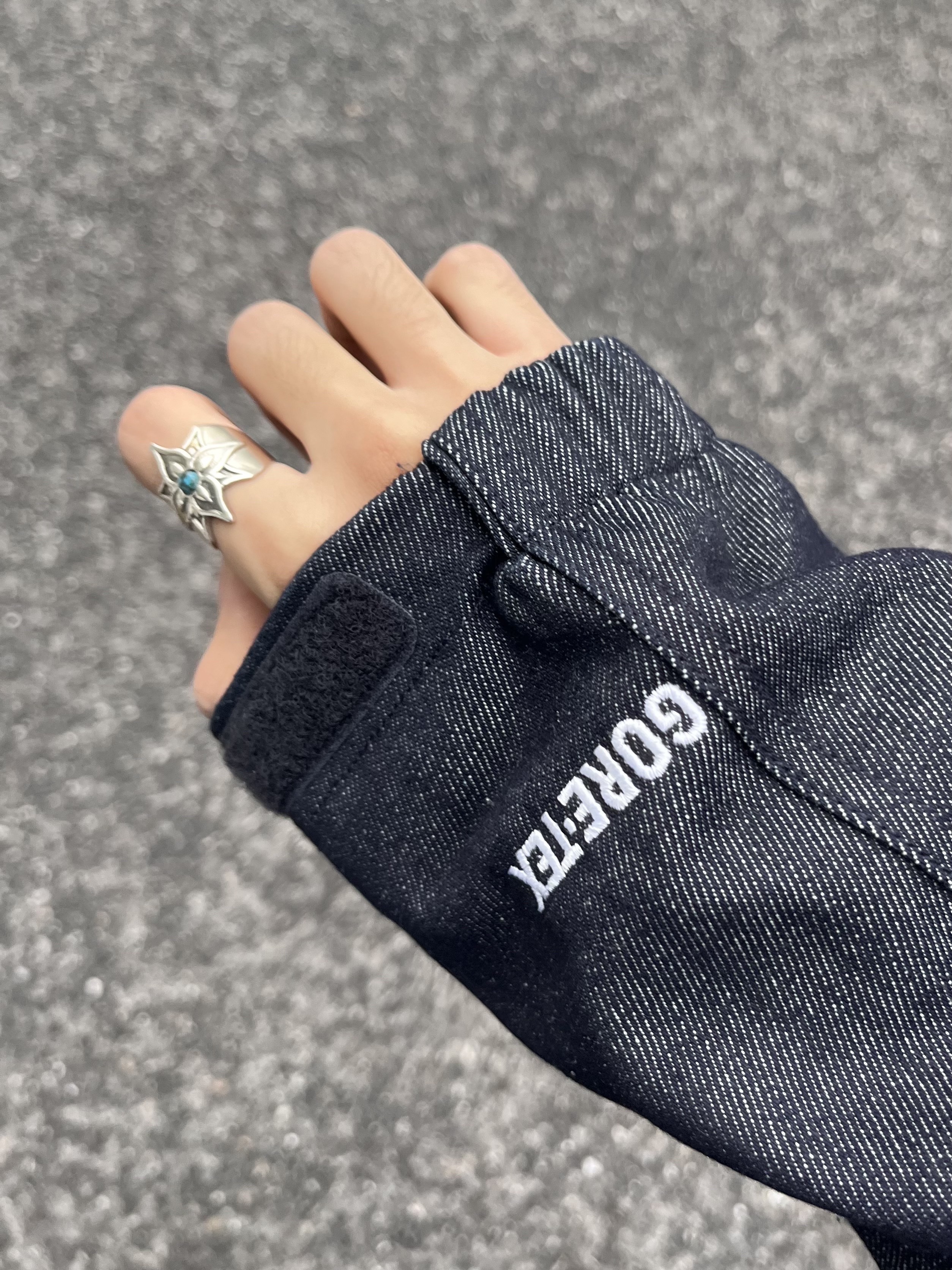 Supreme x Comme des Garcons Junya Watanabe Man Gore-Tex Denim Parka Indigo - 21FW 착용 스타일 - 3
