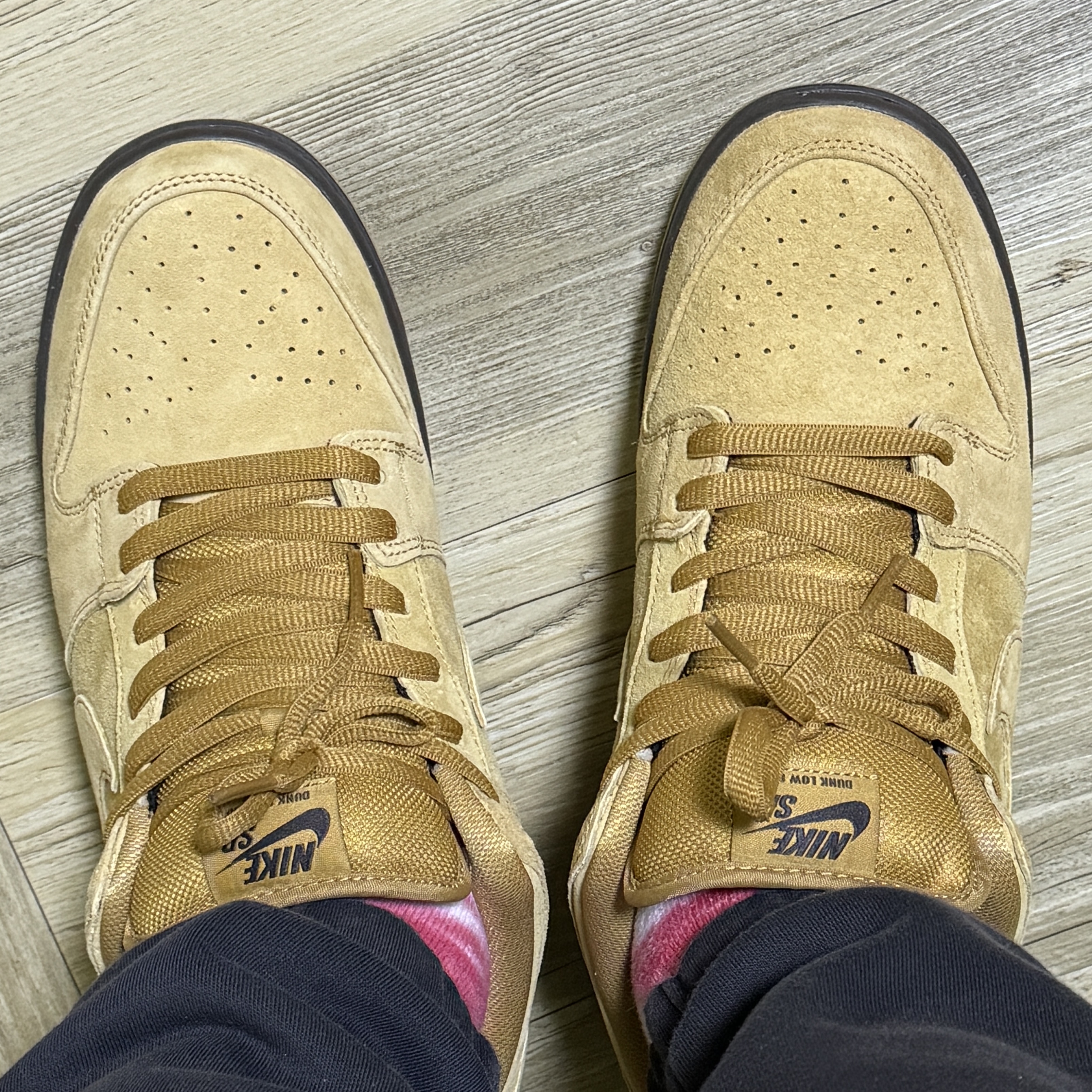 Nike SB Dunk Low Pro Wheat 2023 착용 스타일 - 3