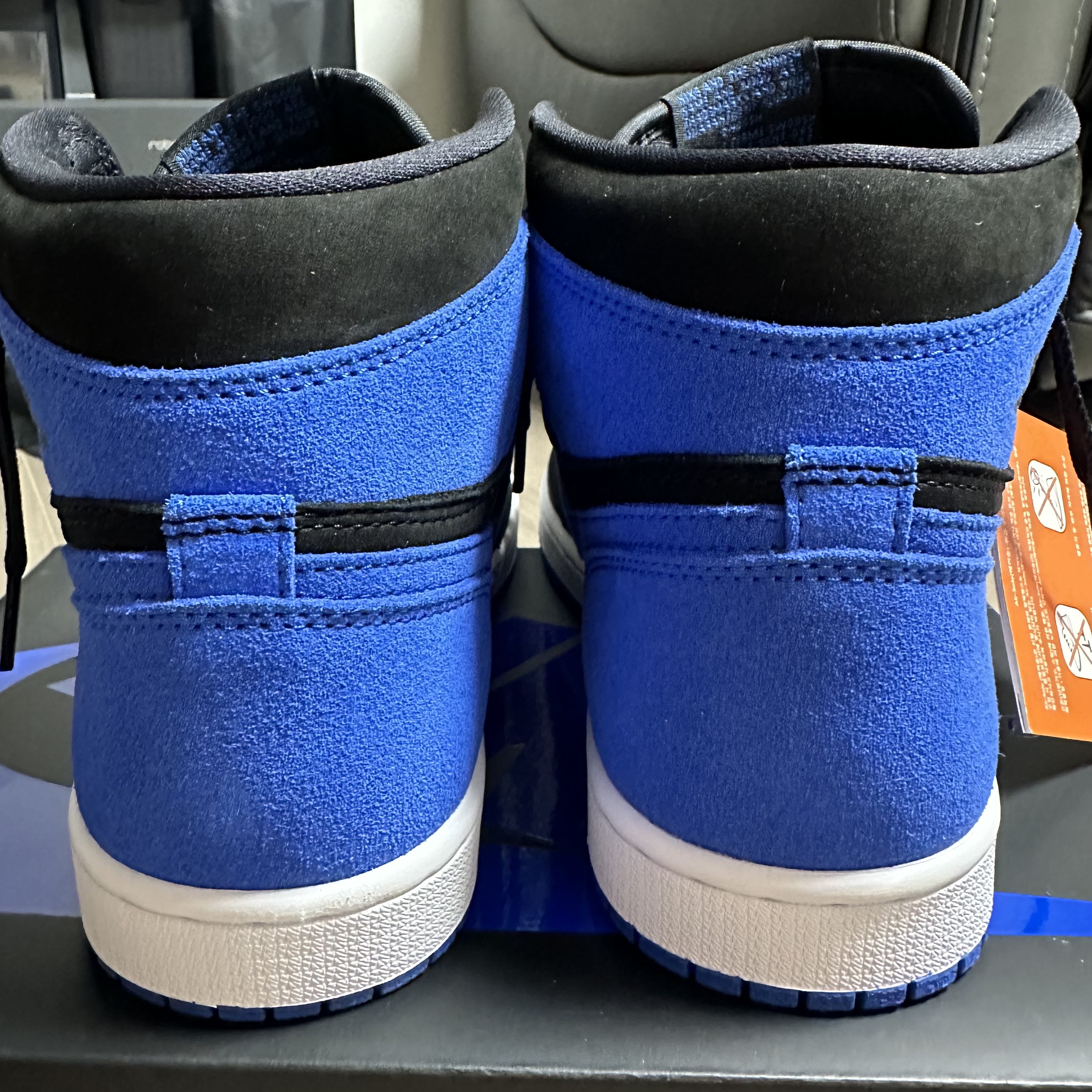 Jordan 1 Retro High OG Royal Reimagined 착용 스타일 - 4