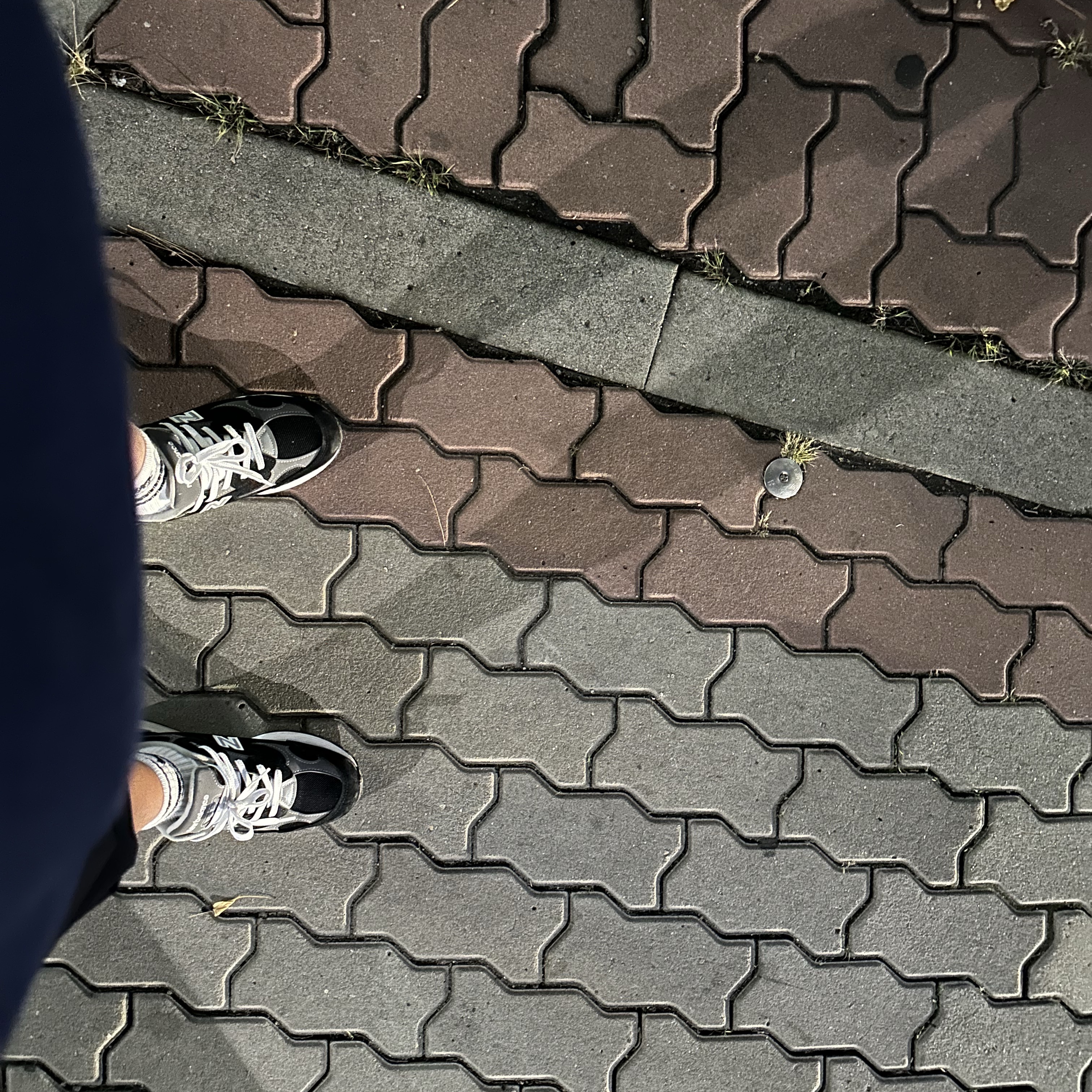 New Balance 992 Made in USA Black Grey 착용 스타일
