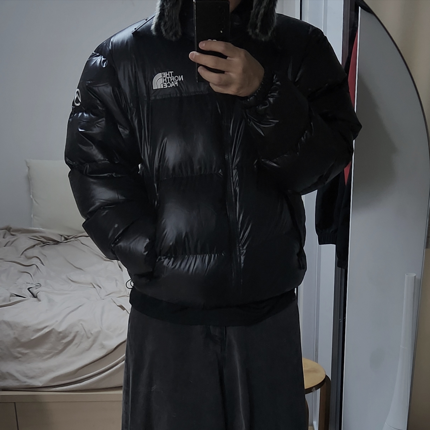 The North Face Quantum Nuptse Jacket Black 착용 스타일