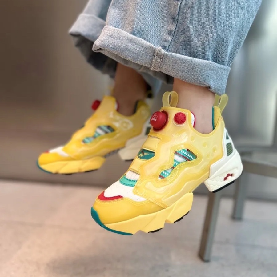 Adidas x Reebok ZX Fury Spring Yellow Equipment Green 착용 스타일