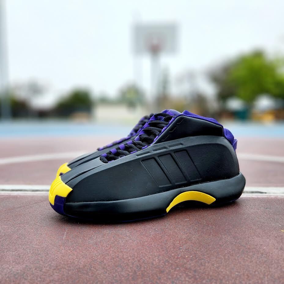 Adidas Crazy 1 Core Black Collegiate Purple 착용 스타일