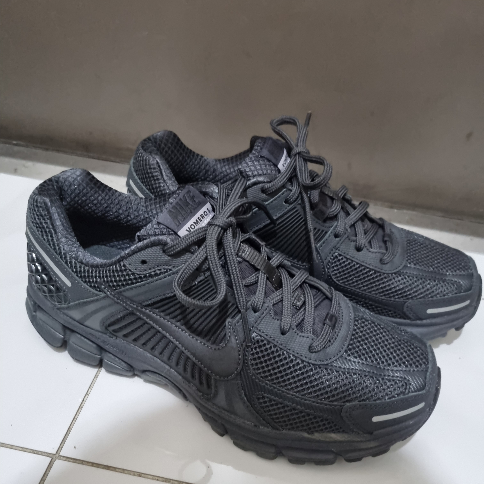 Nike Zoom Vomero 5 SP Anthracite 2023 착용 스타일