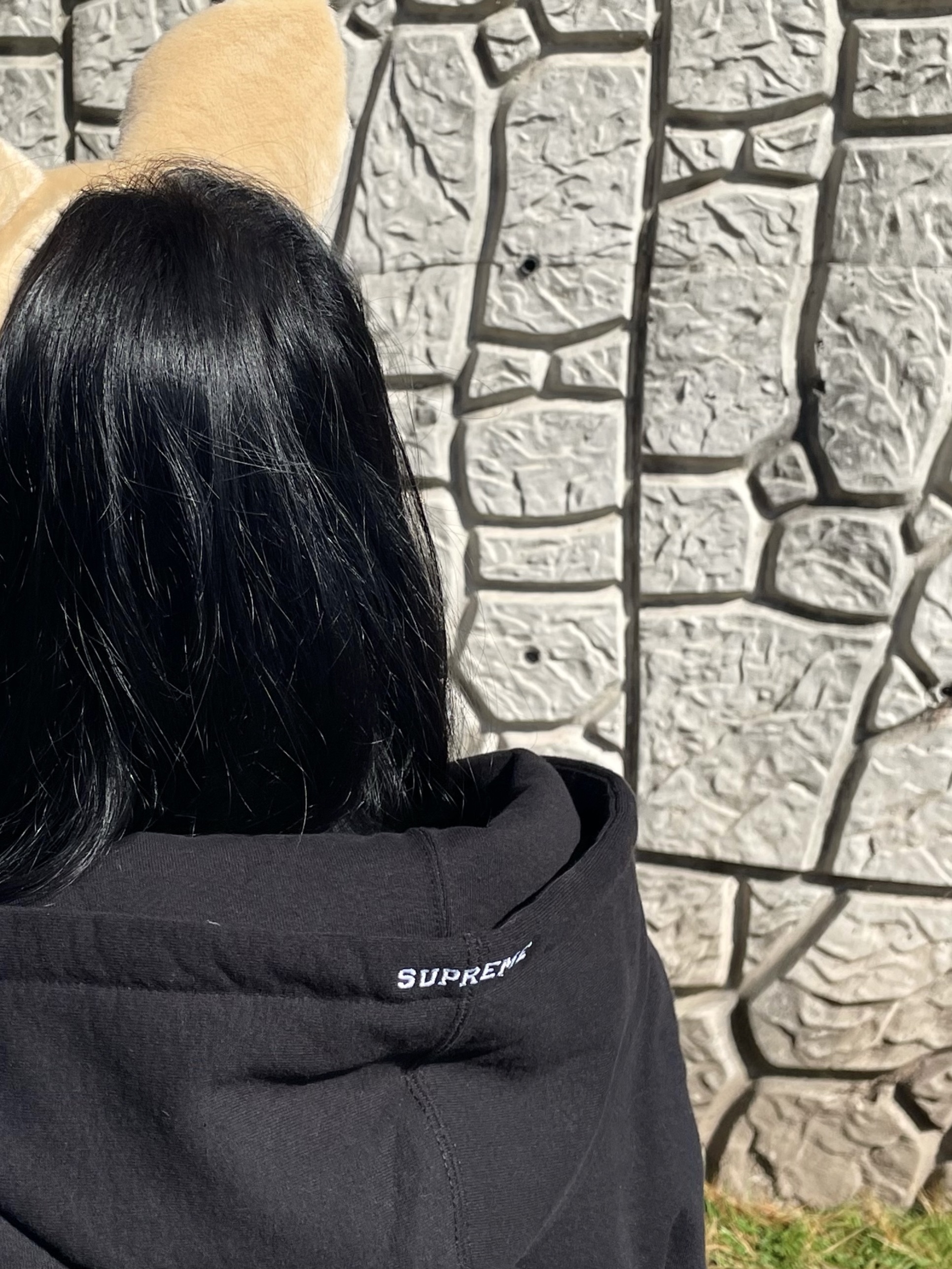 Supreme S Logo Zip Up Hooded Sweatshirt Black - 23FW, MM6 Maison Margiela x Eastpak Mini Shoulder Bag Black 착용 스타일 - 3