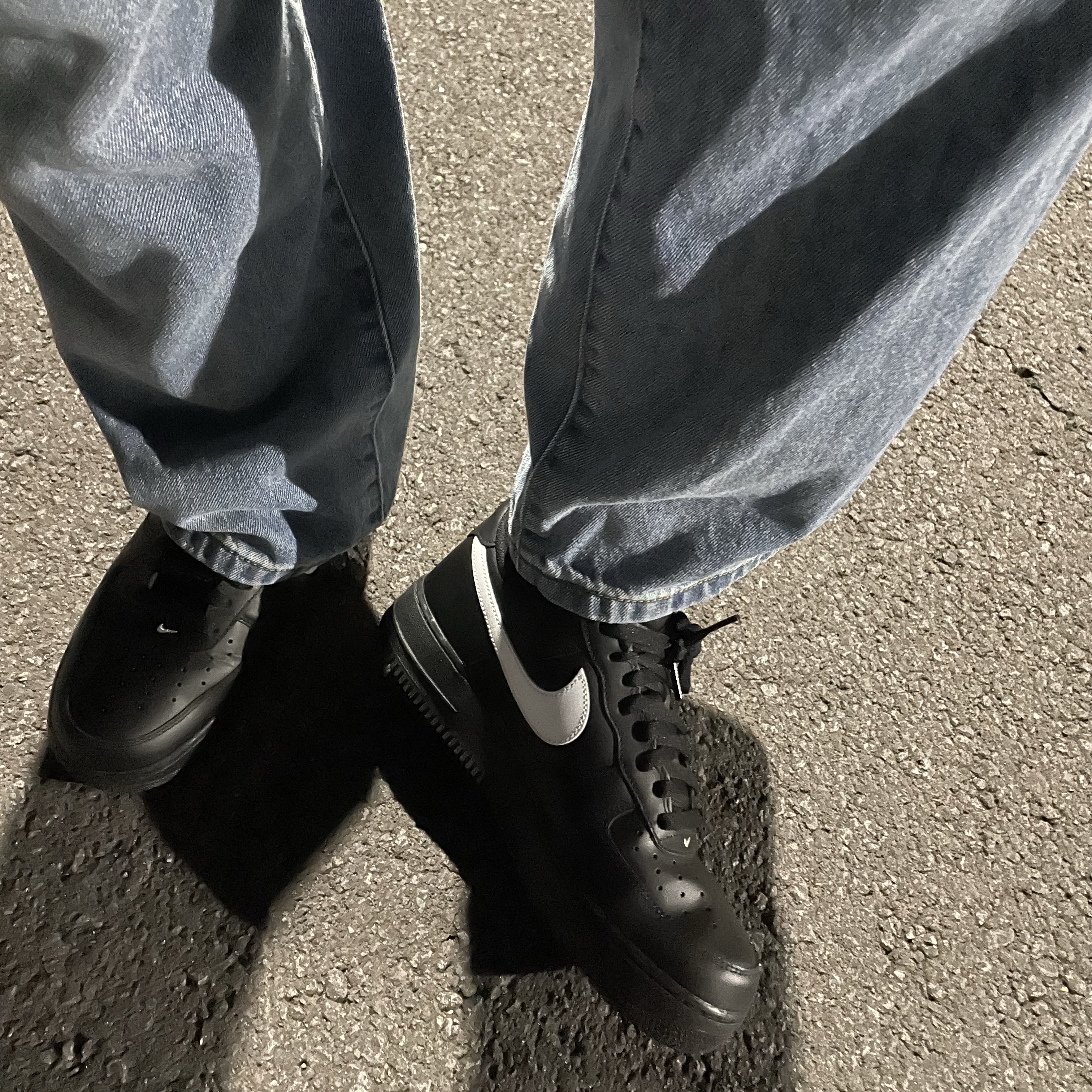Nike Air Force 1 '07 Black White 착용 스타일