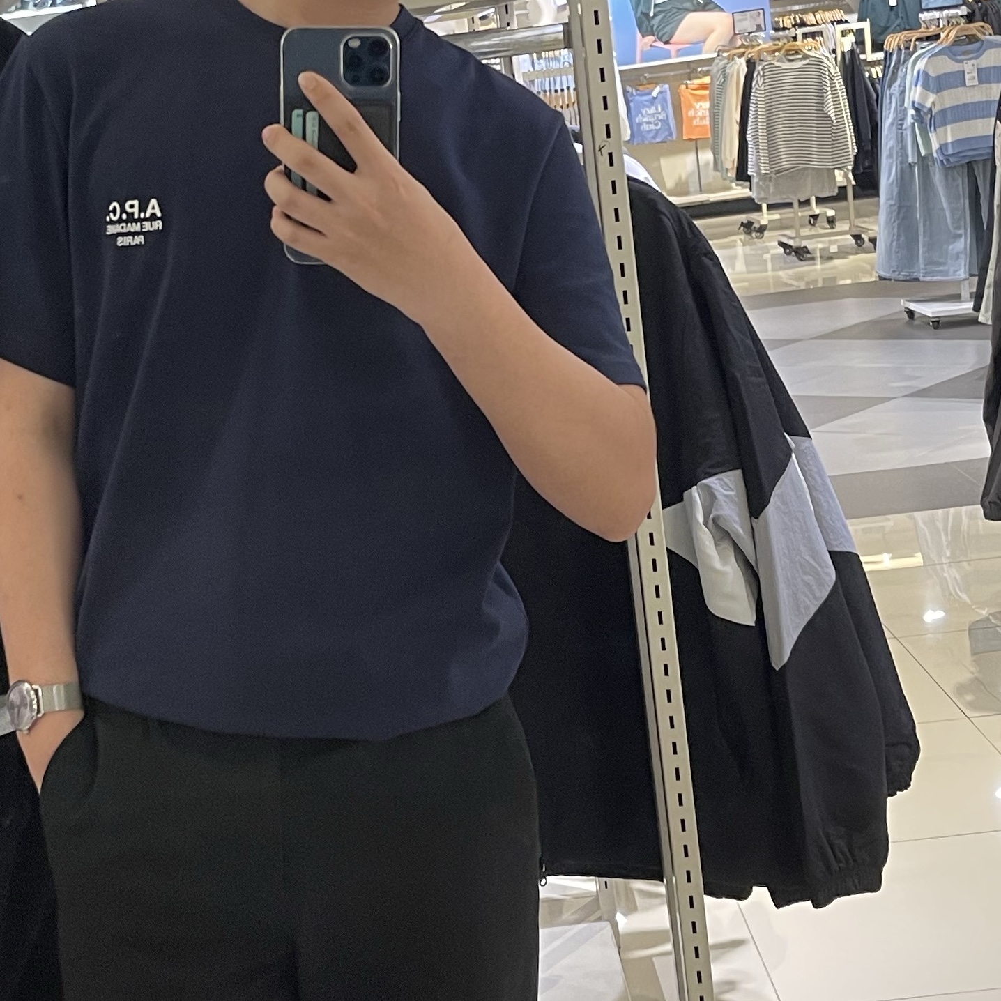 A.P.C. Raymond T-Shirt Dark Navy, Montblanc Sartorial 5cc Pocket Card Holder Black 착용 스타일