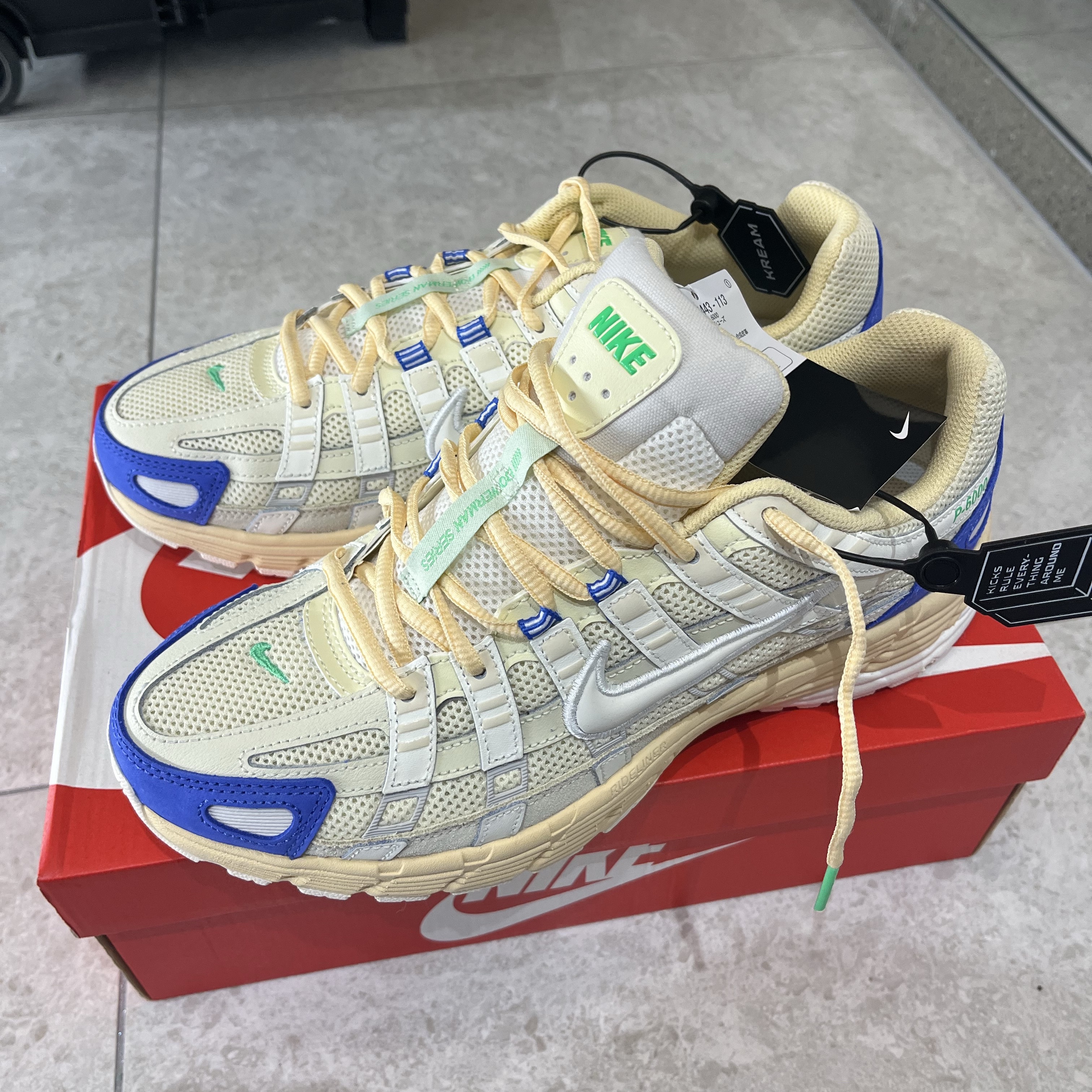 Nike P-6000 Coconut Milk Medium Blue 착용 스타일