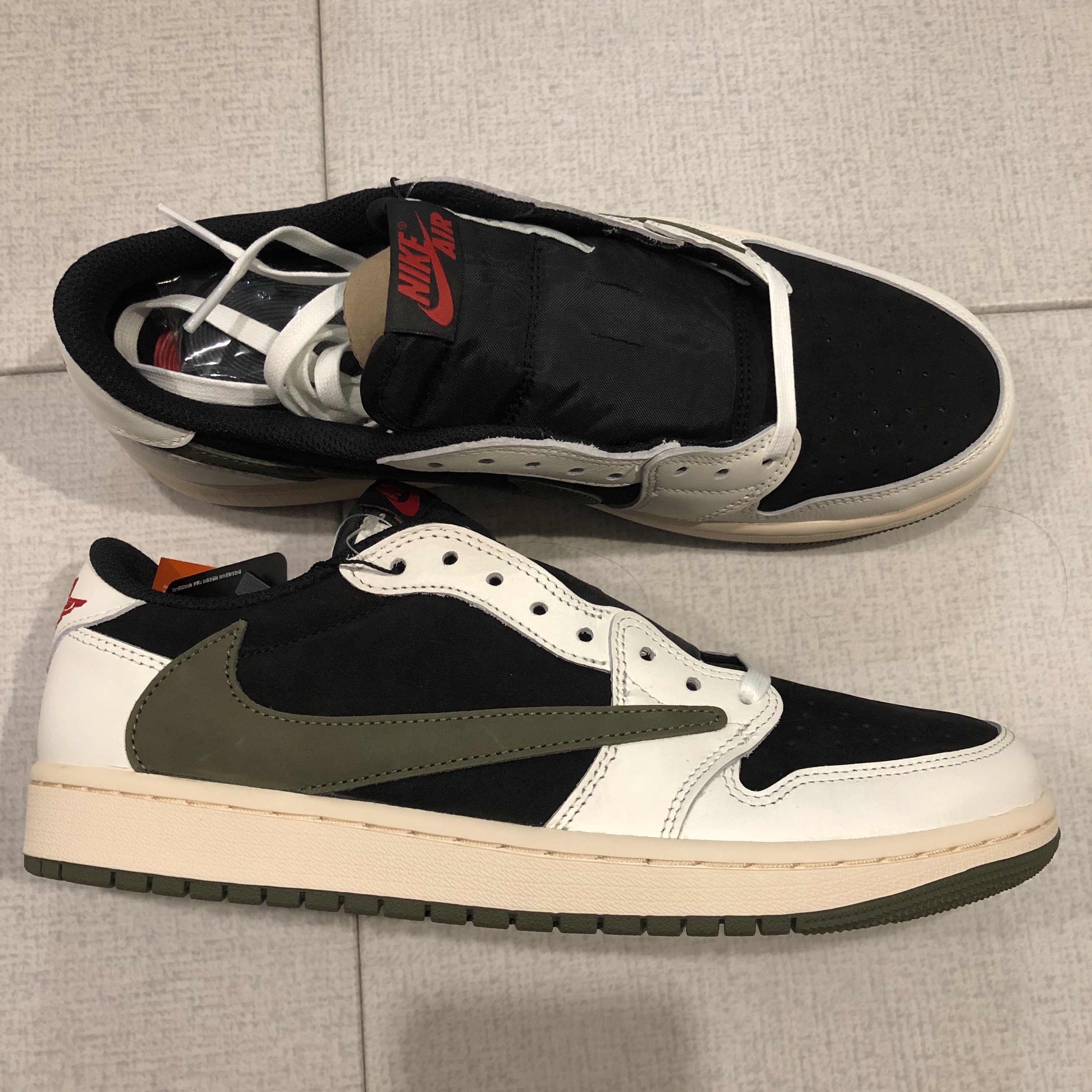 (W) Jordan 1 x Travis Scott Retro Low OG SP Medium Olive 착용 스타일
