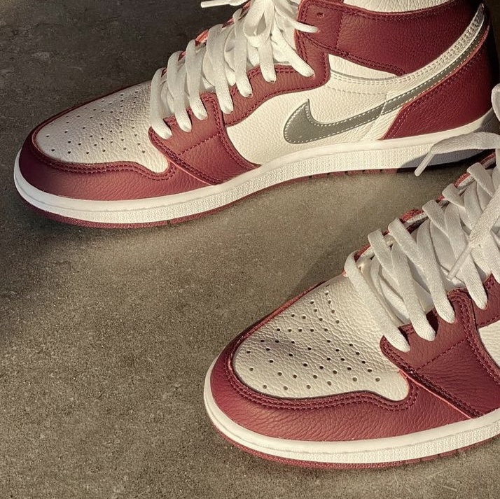 (GS) Jordan 1 Retro High OG Bordeaux 착용 스타일
