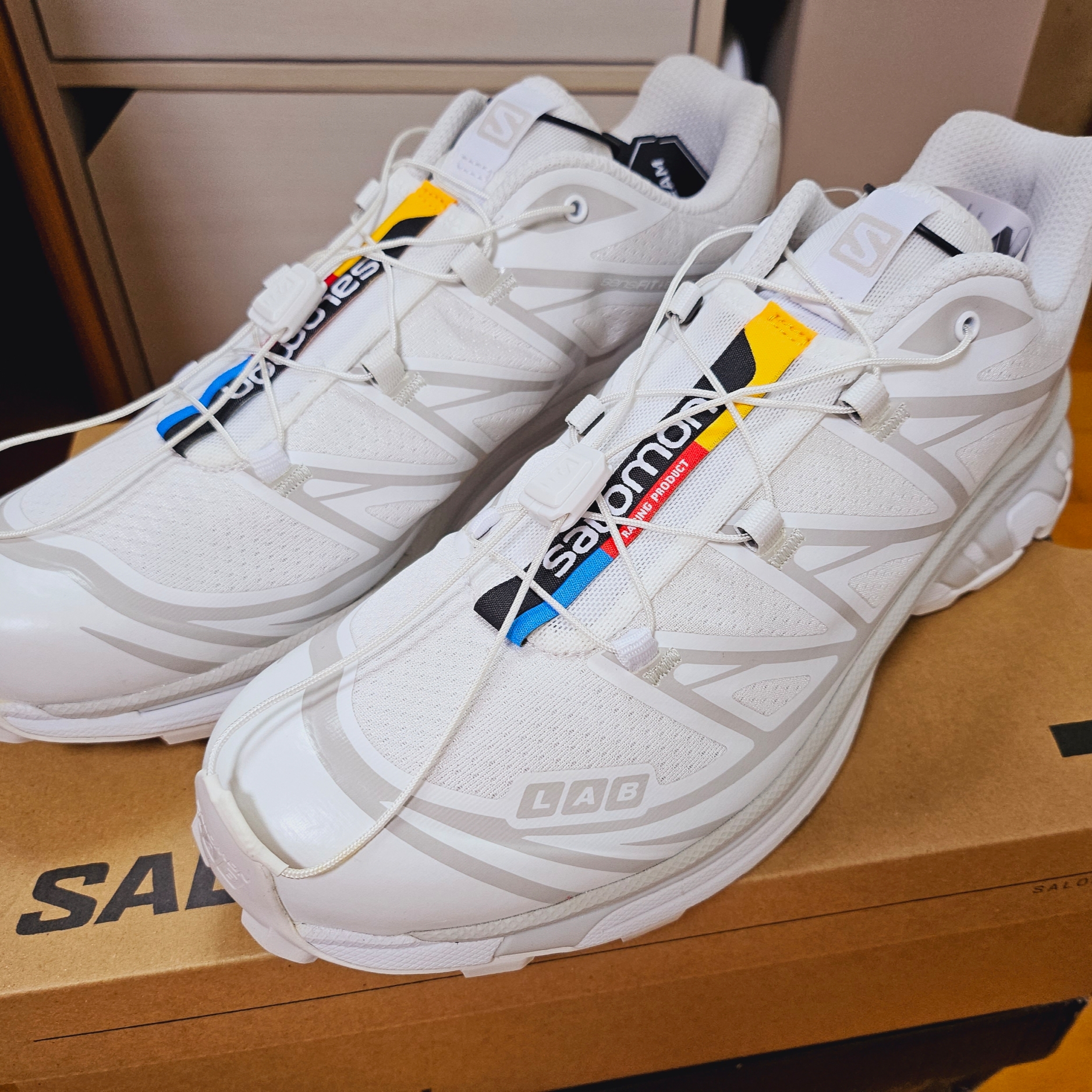 Salomon XT-6 ADV White 착용 스타일 - 3
