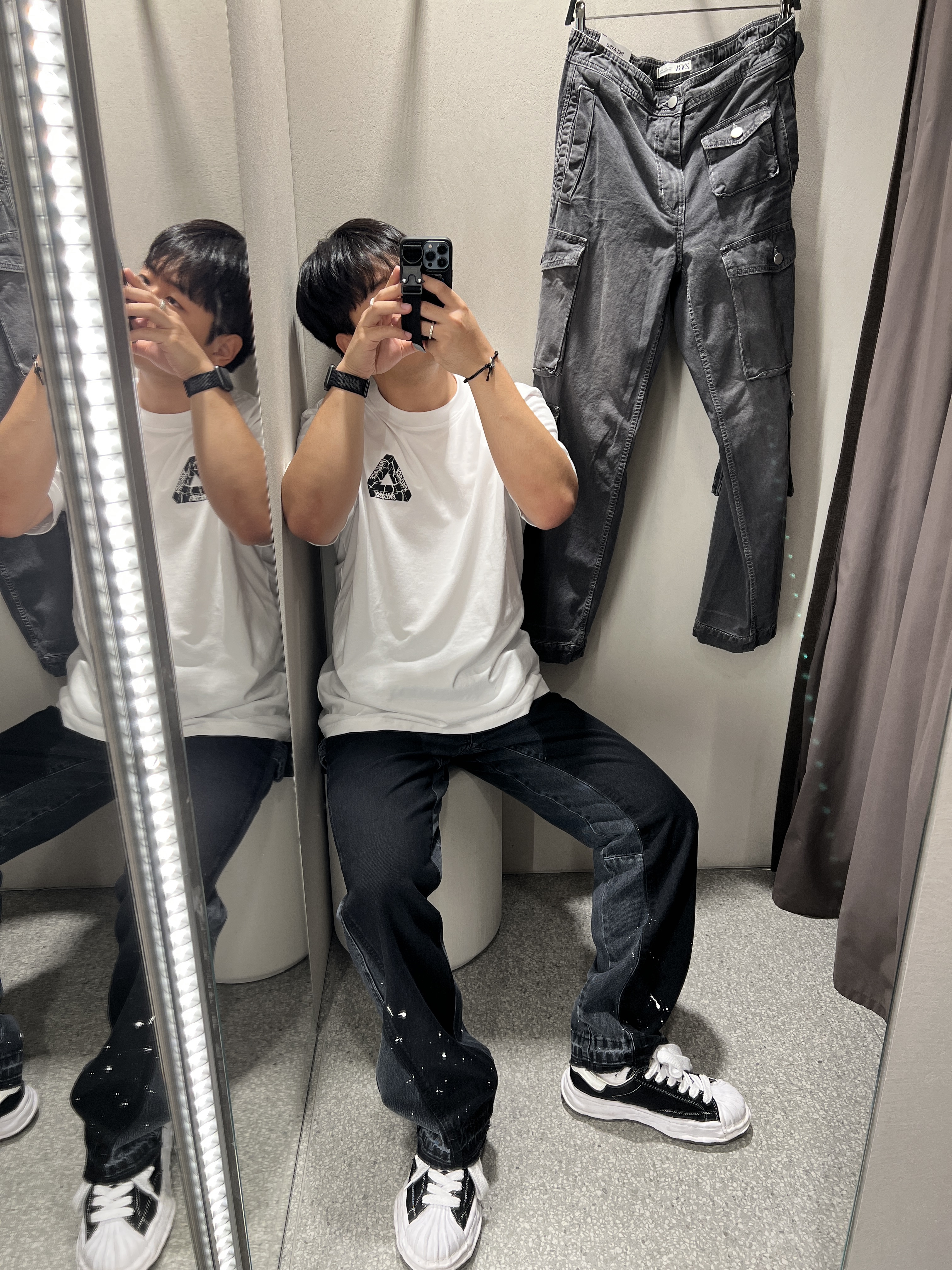 Palace Tri-Ripped T-Shirt White - 23FW, Maison Mihara Yasuhiro Blakey OG Sole Canvas Low-top Sneakers Black White 착용 스타일