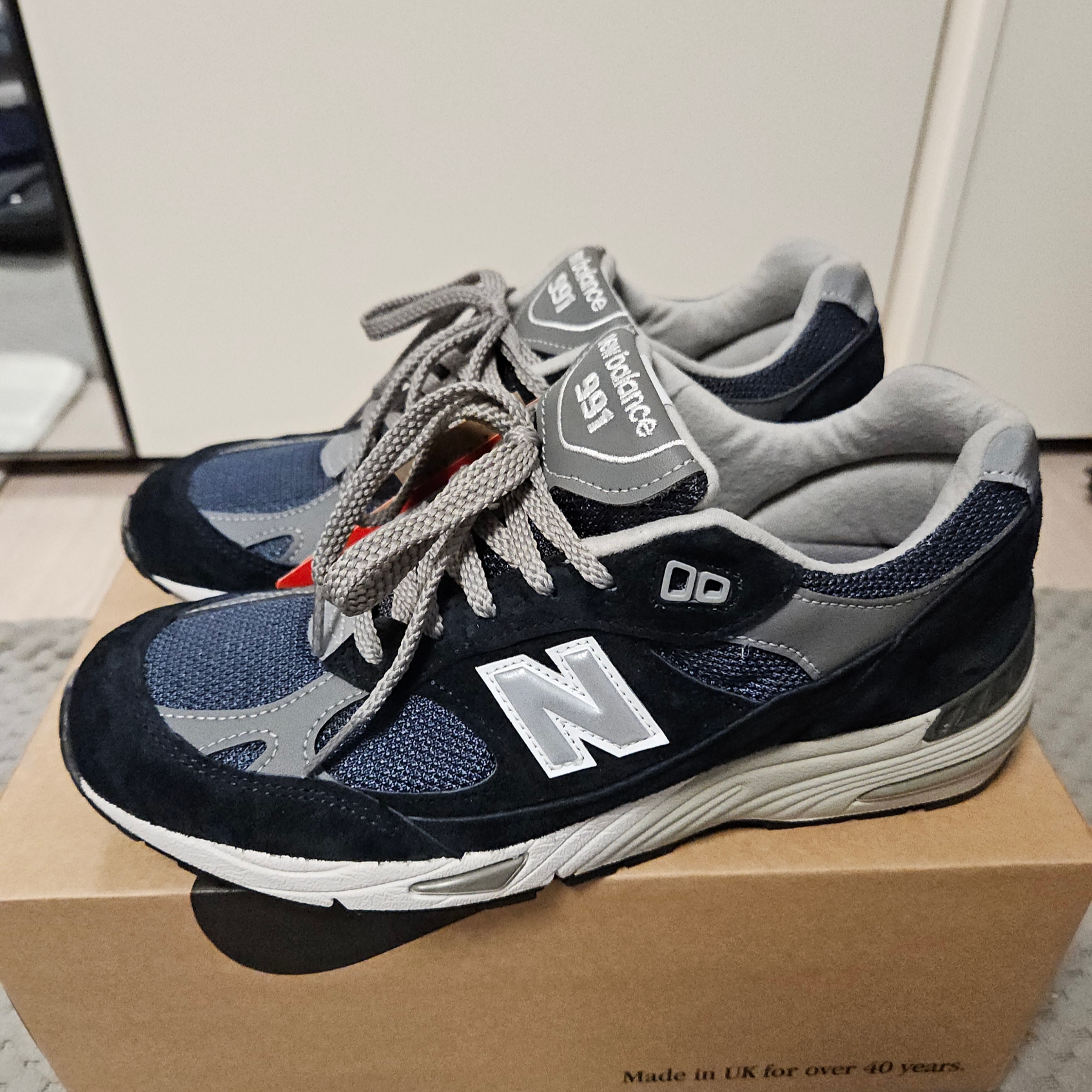 New Balance 991 Made in UK Navy 착용 스타일 - 2