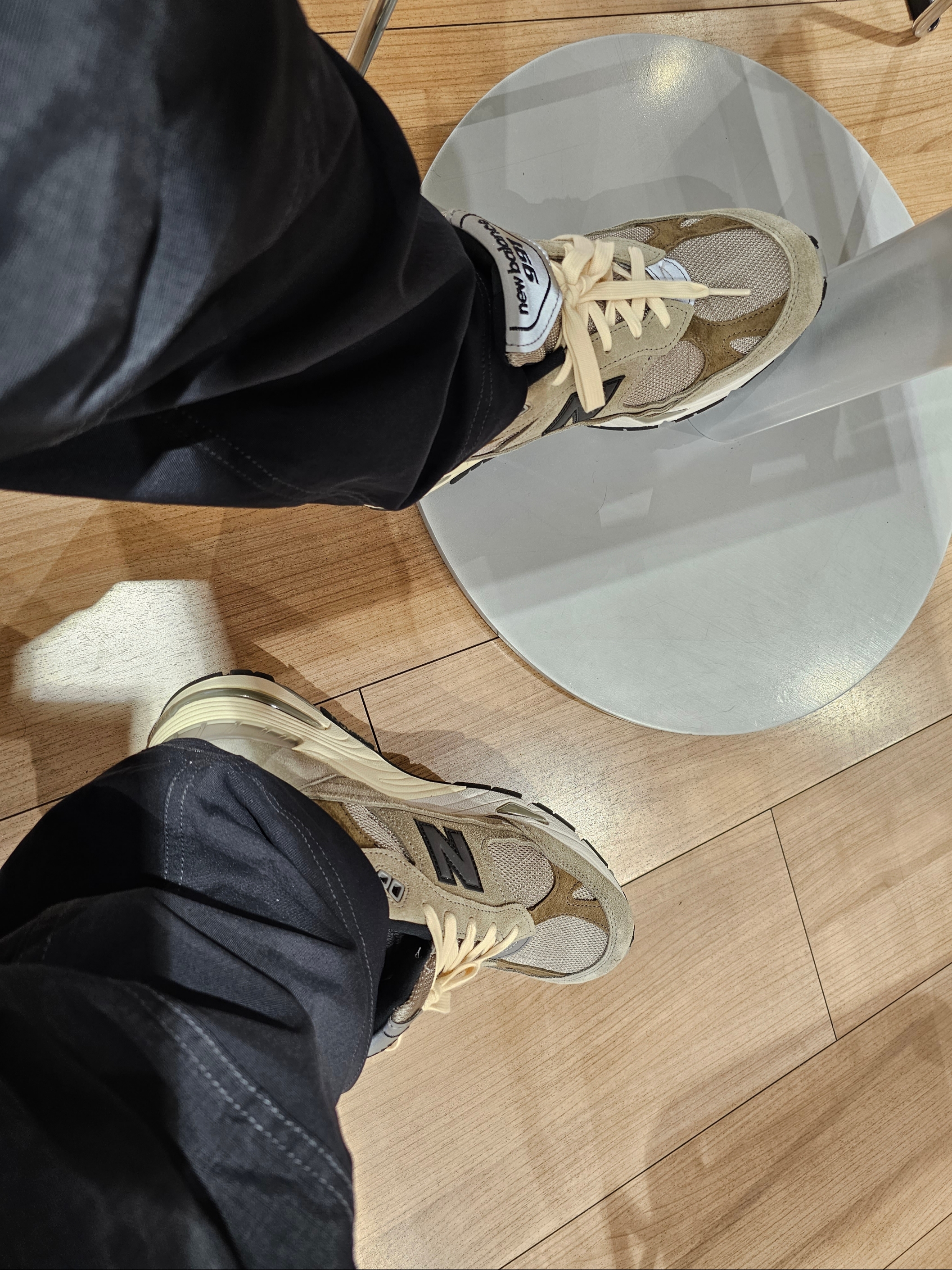 New Balance x JJJJound 991 Made in UK Grey 착용 스타일